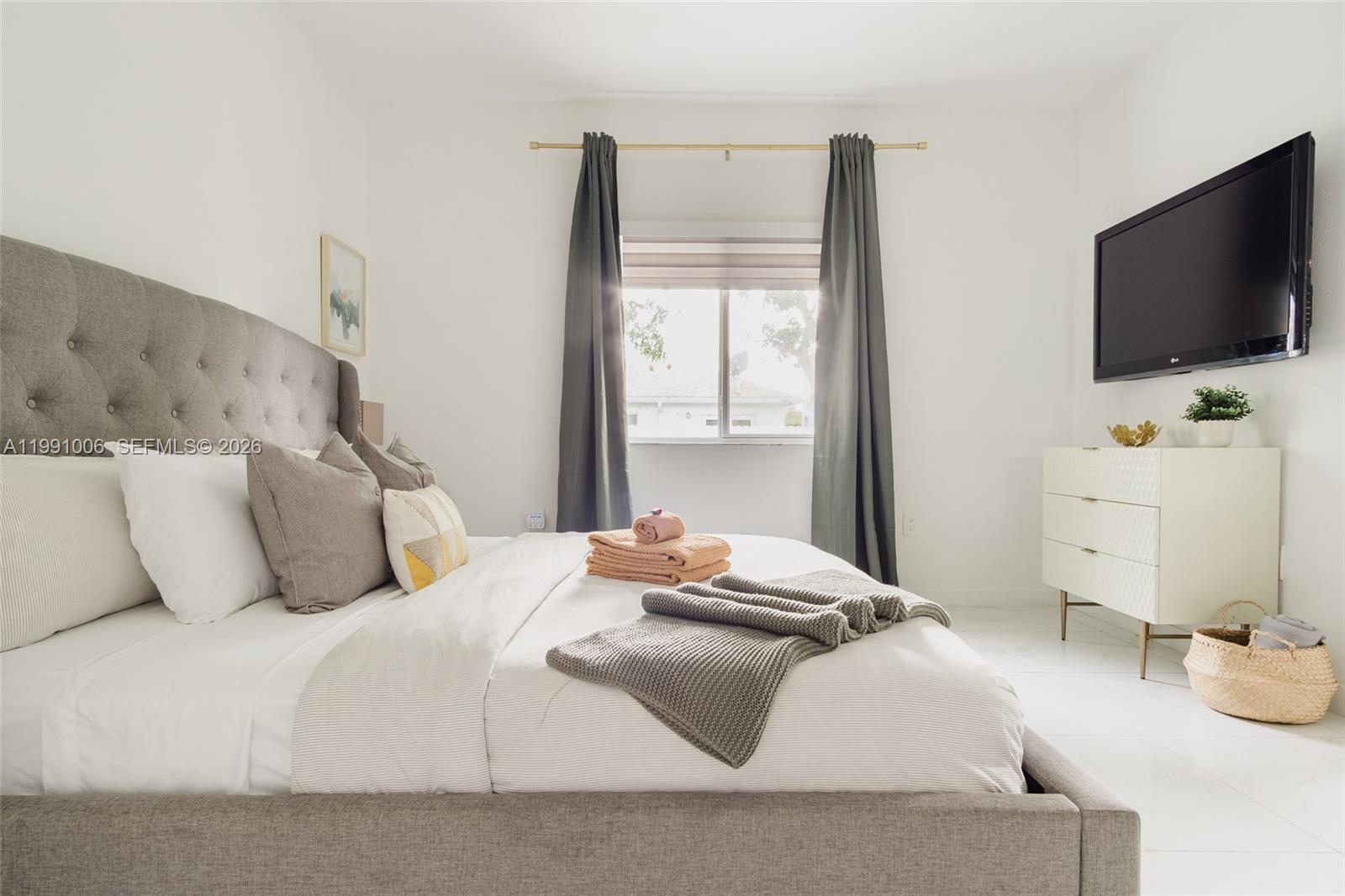 NORTH RIDGEWAY PARK - Residential