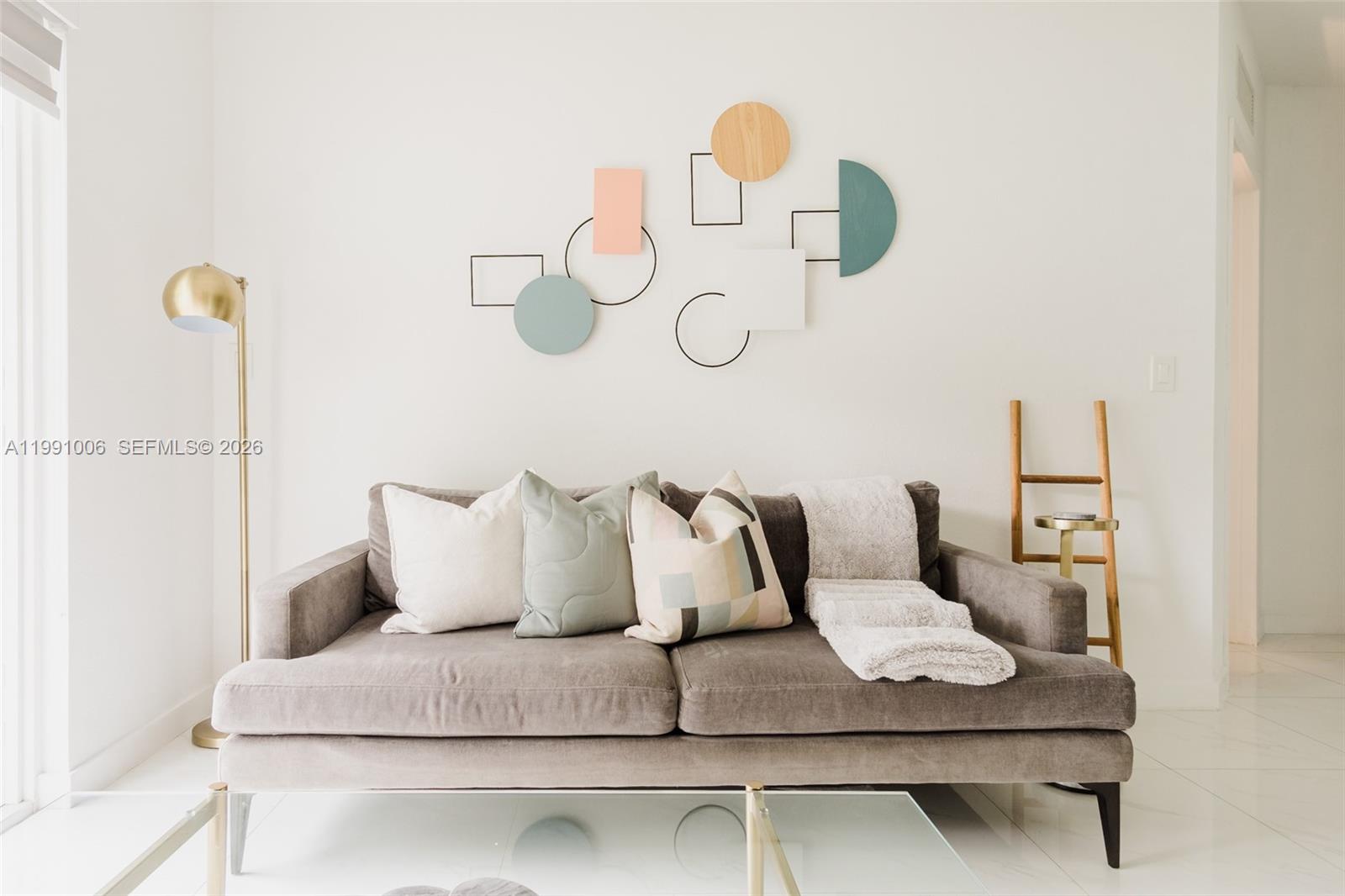 NORTH RIDGEWAY PARK - Residential