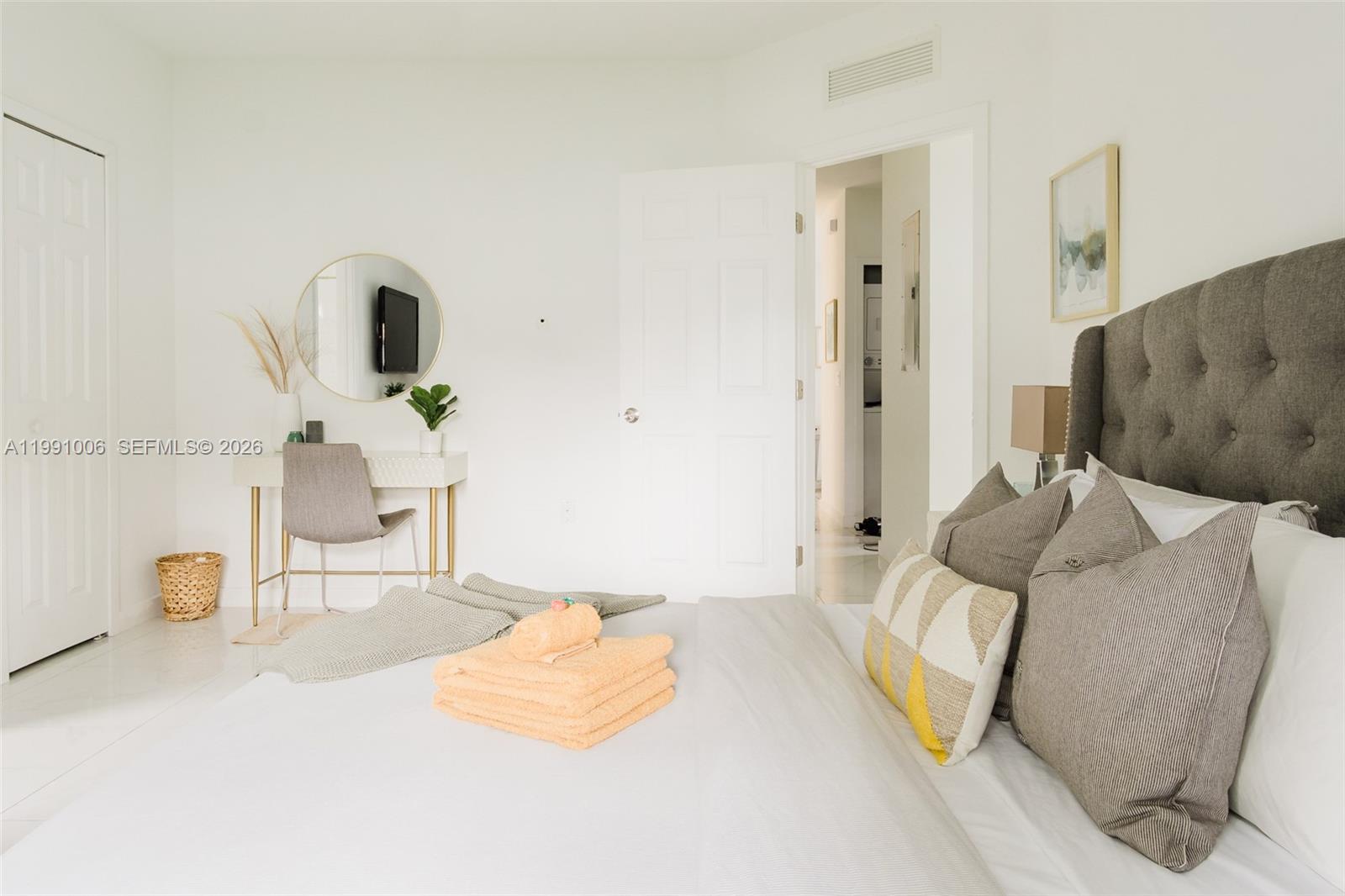 NORTH RIDGEWAY PARK - Residential