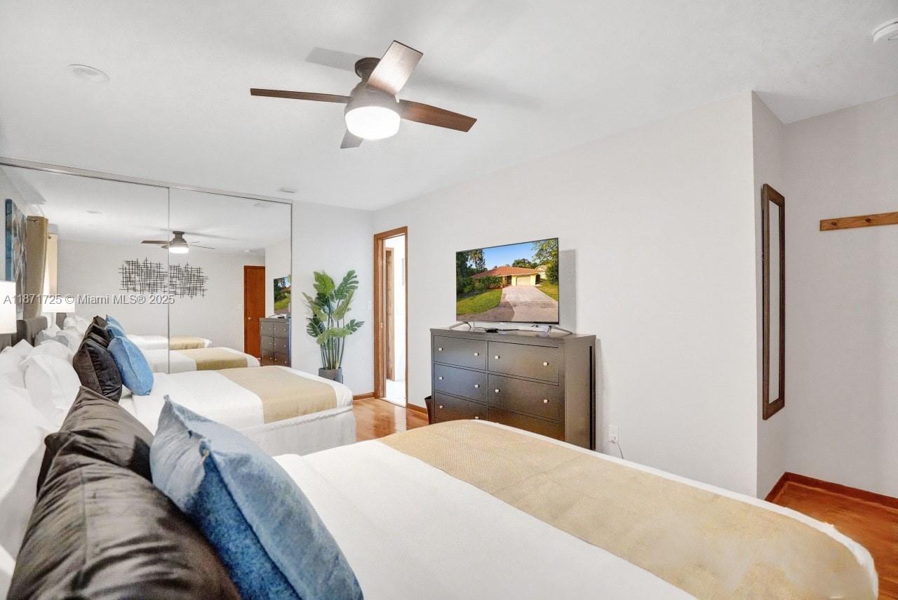 RIVERSIDE COVE - Residential