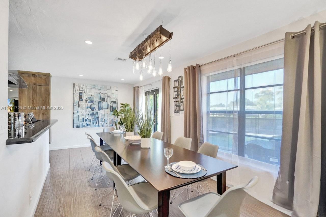 RIVERSIDE COVE - Residential