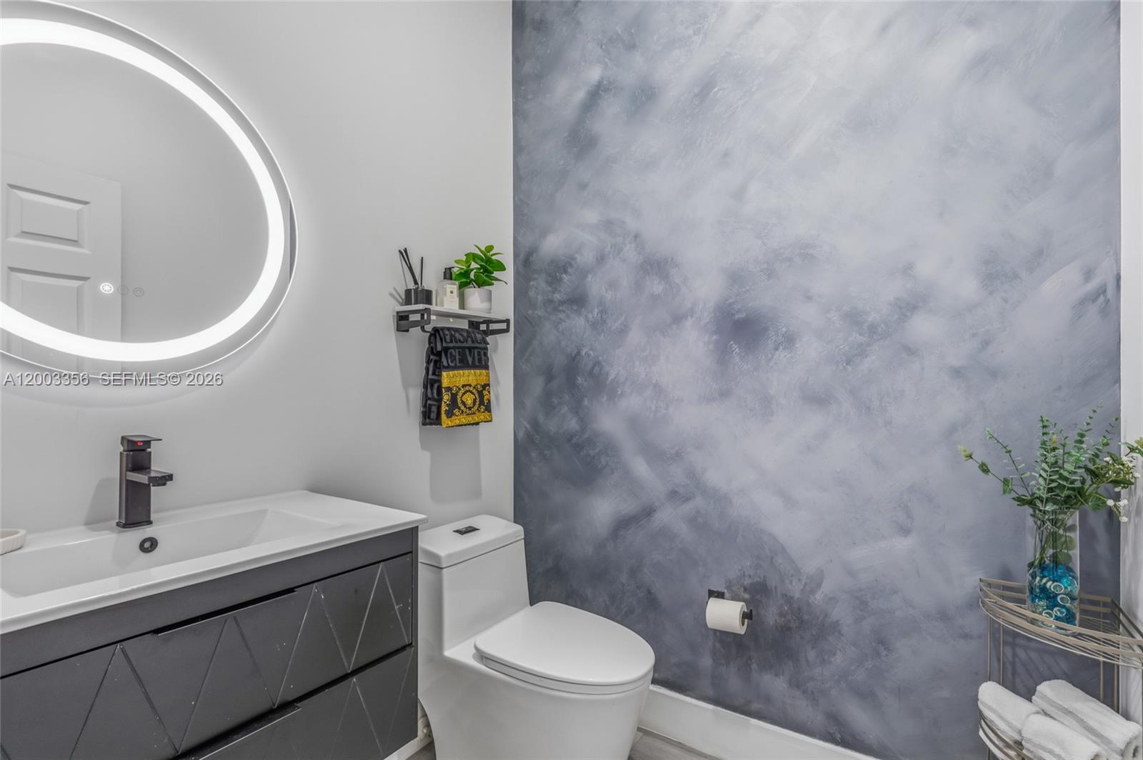 COURTS AT TUSCANY - Residential