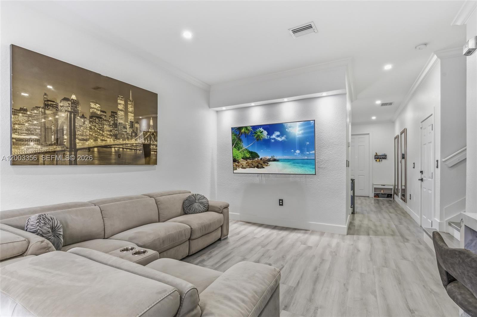 COURTS AT TUSCANY - Residential