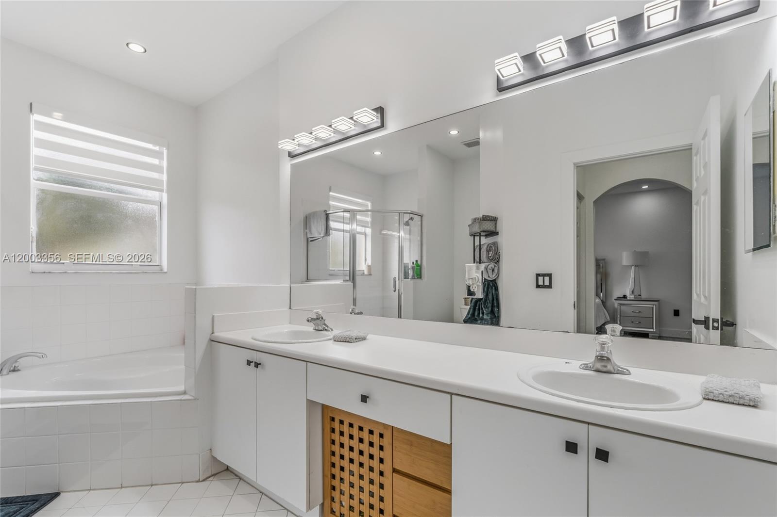 COURTS AT TUSCANY - Residential