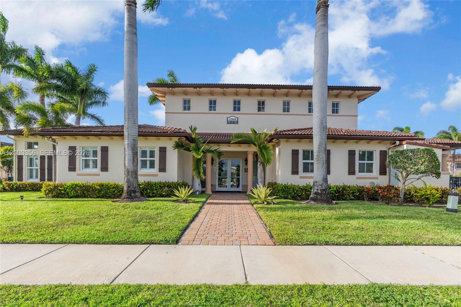 COURTS AT TUSCANY - Residential