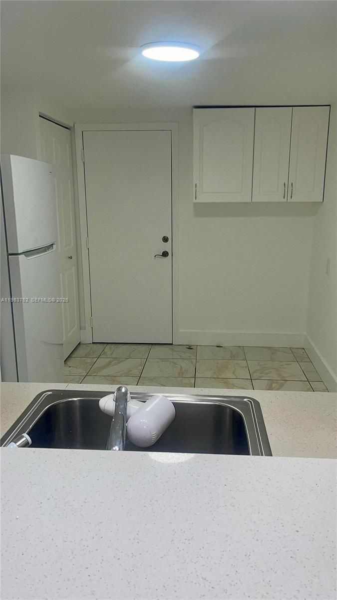 VENETIAN GARDENS AT COUNT - Residential Lease