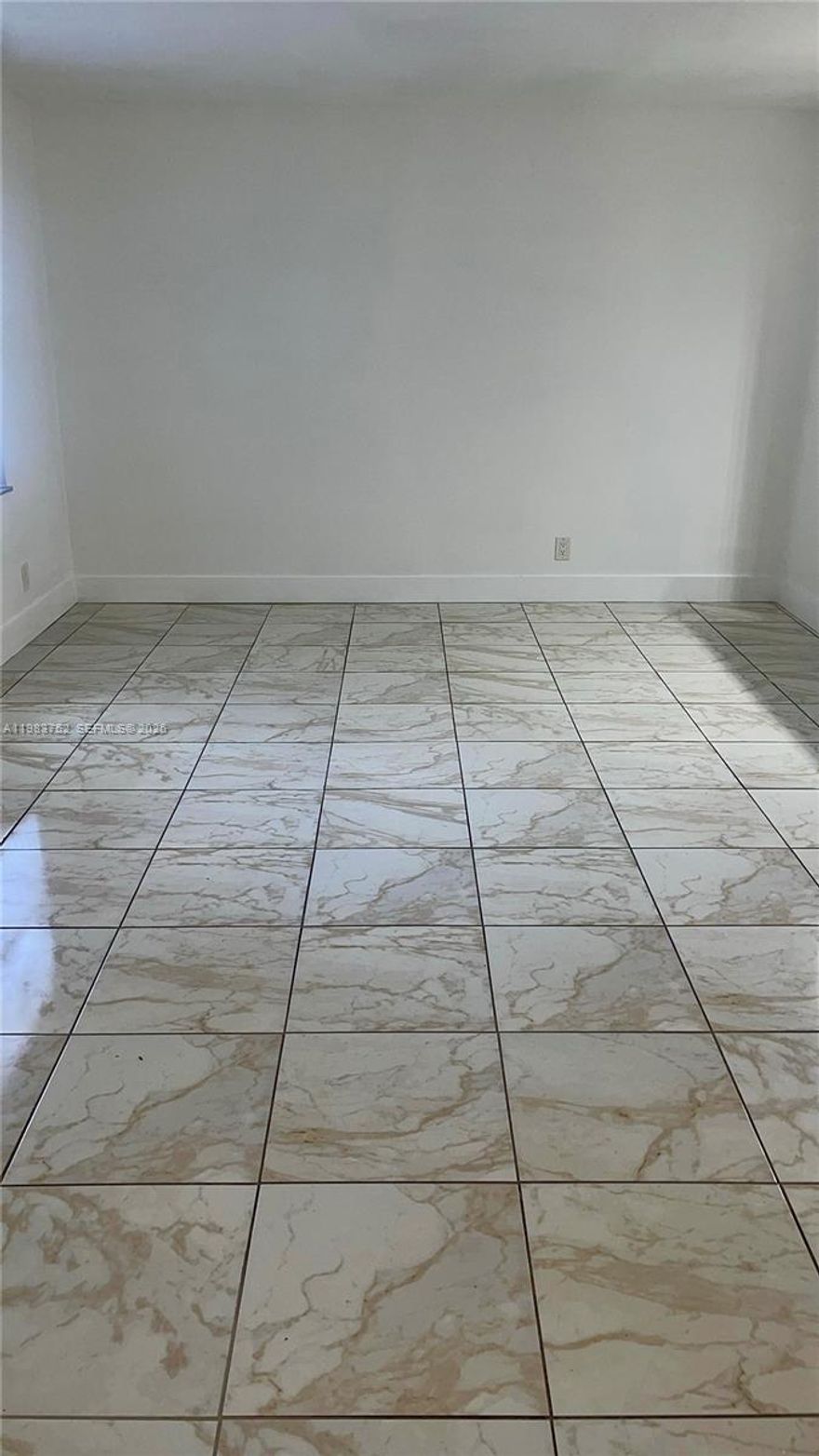 First and security deposit required ONLY TWO MONTHS! Beautiful 2-bedroom, 2-bath condo available in the desirable Venetian Gardens. This great unit features new appliances, a bright and comfortable layout, and is move-in ready. Only two months required to move in. Excellent opportunity in a fantastic community — don’t miss out!