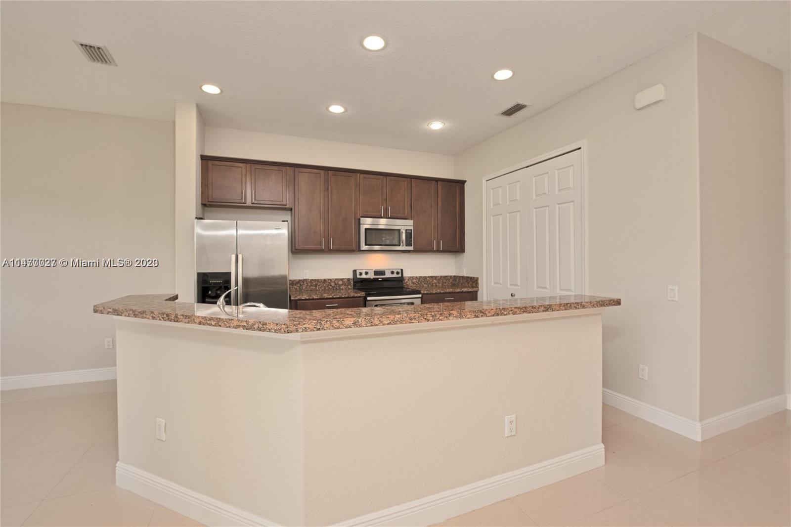 CYPRESS POINTE IV AT HERO - Residential Lease