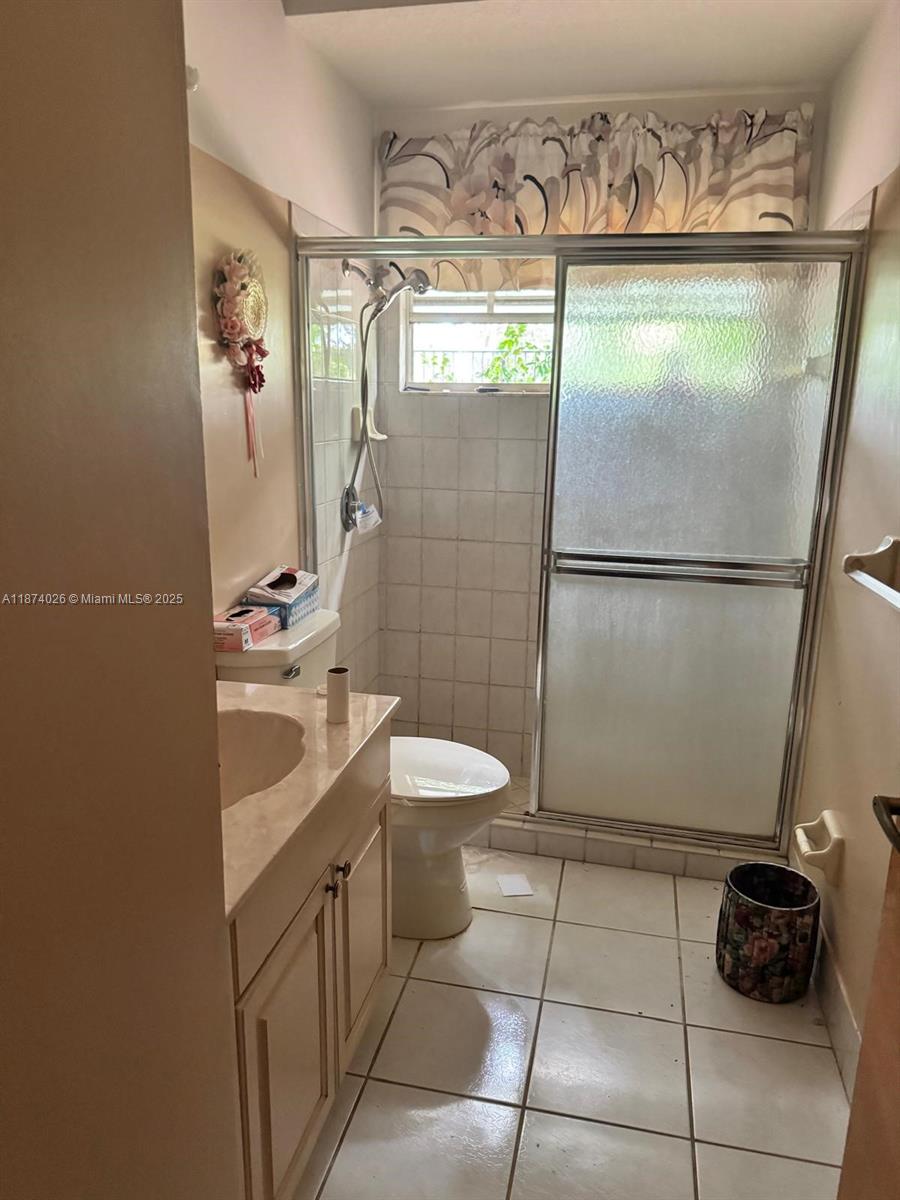 SARATOGA AT ROYAL PALM 1 - Residential