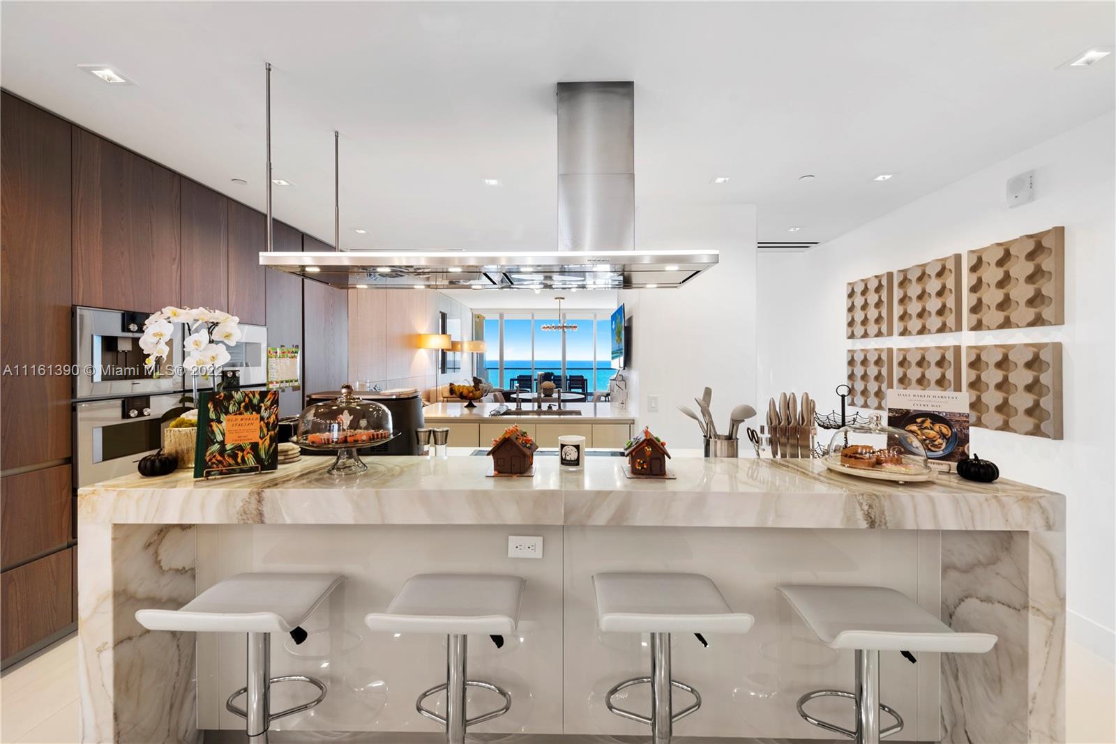 Turnberry Ocean Club - Residential