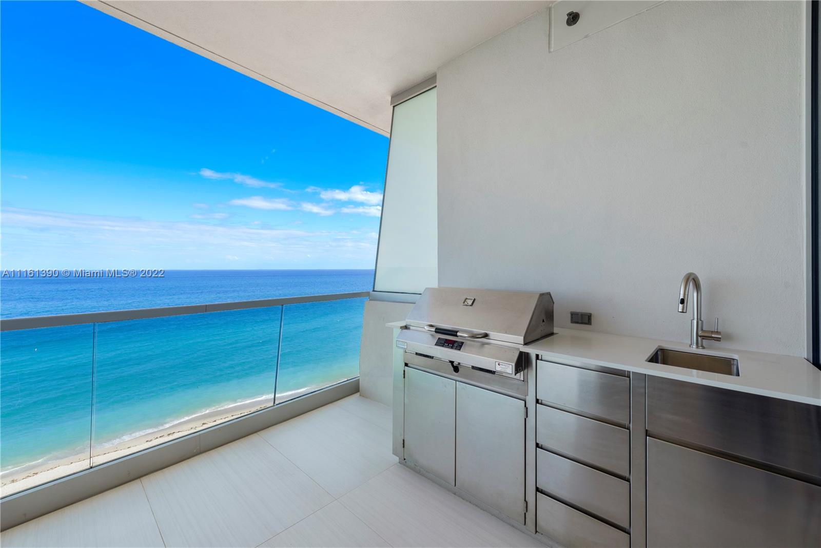 Turnberry Ocean Club - Residential