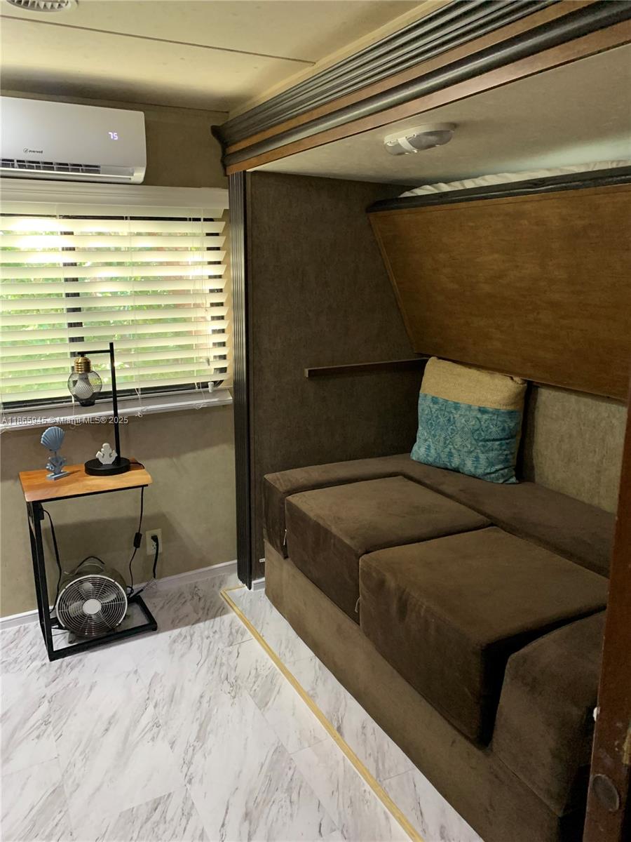 CALUSA CAMPGROUND - Residential