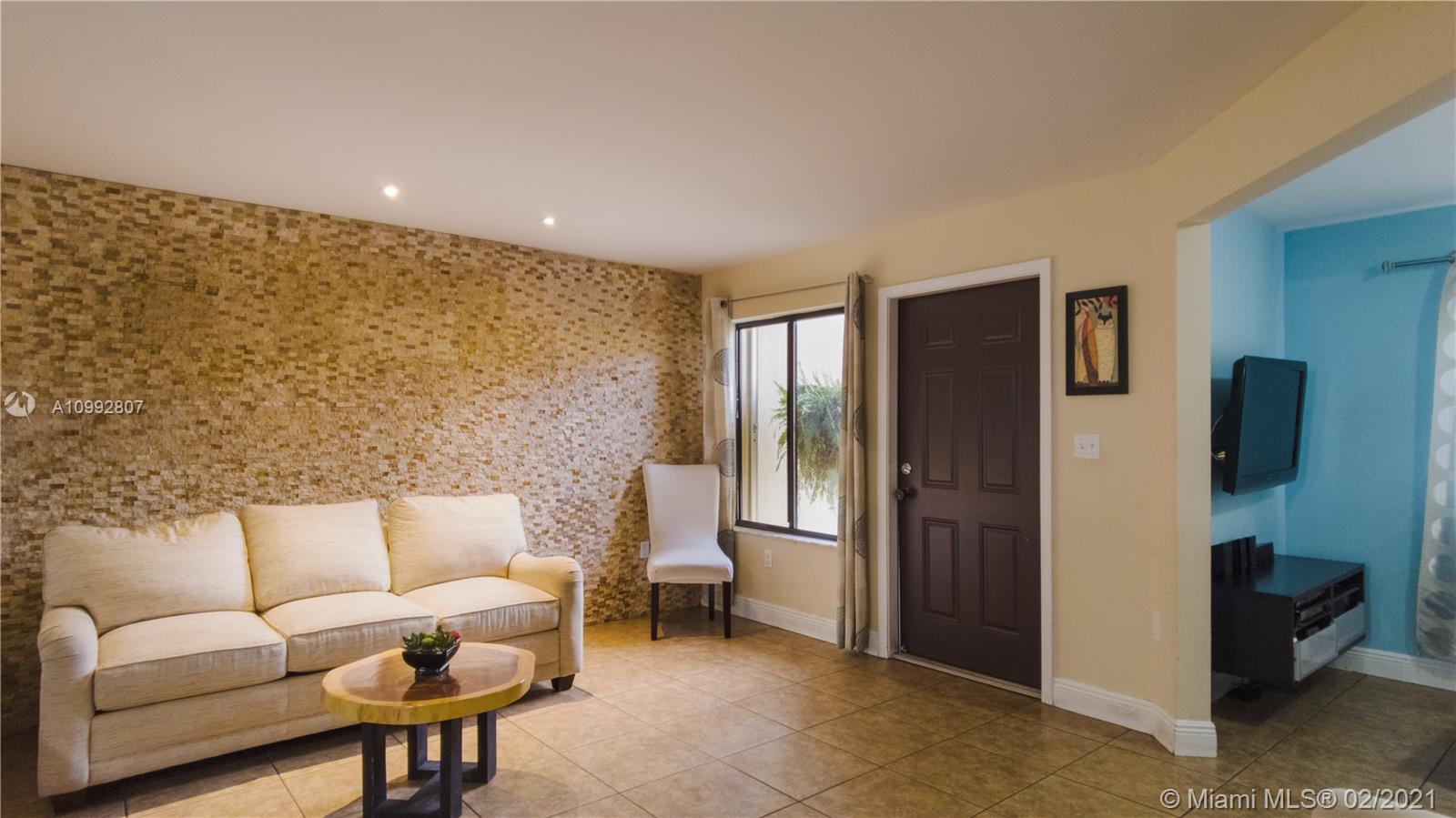 KASALTA VILLAS CONDO - Residential Lease