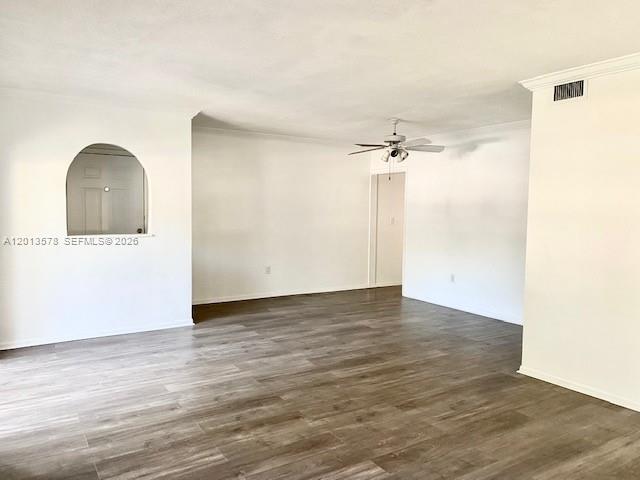 517 Menendez Ave -
