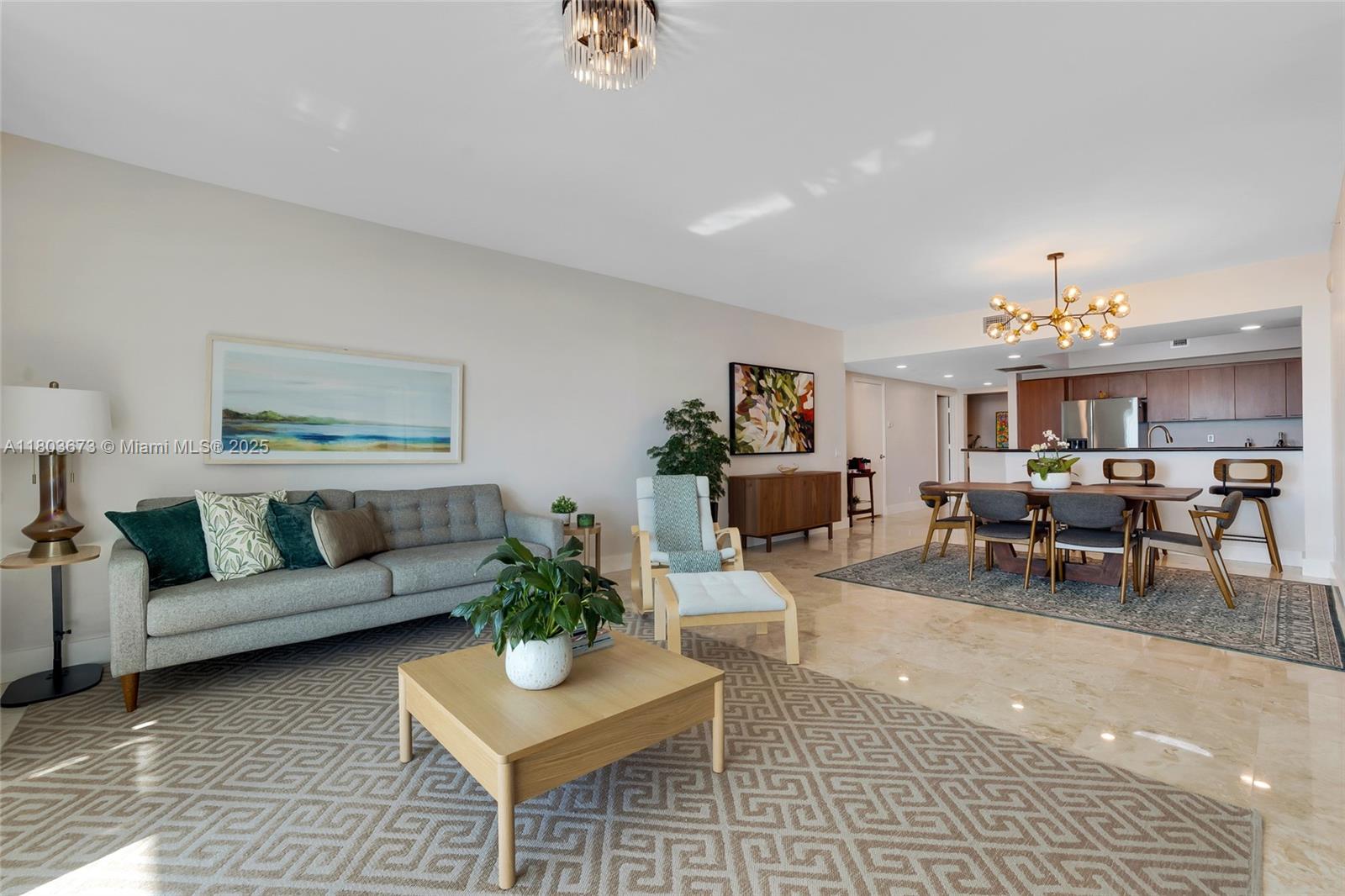 THE OAKS I CONDO - Residential