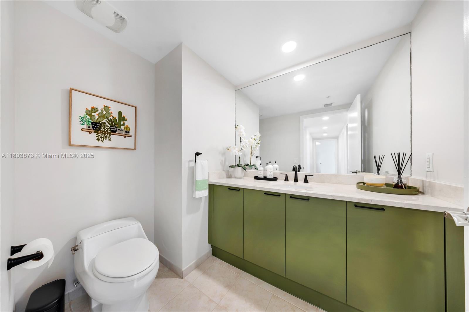 THE OAKS I CONDO - Residential