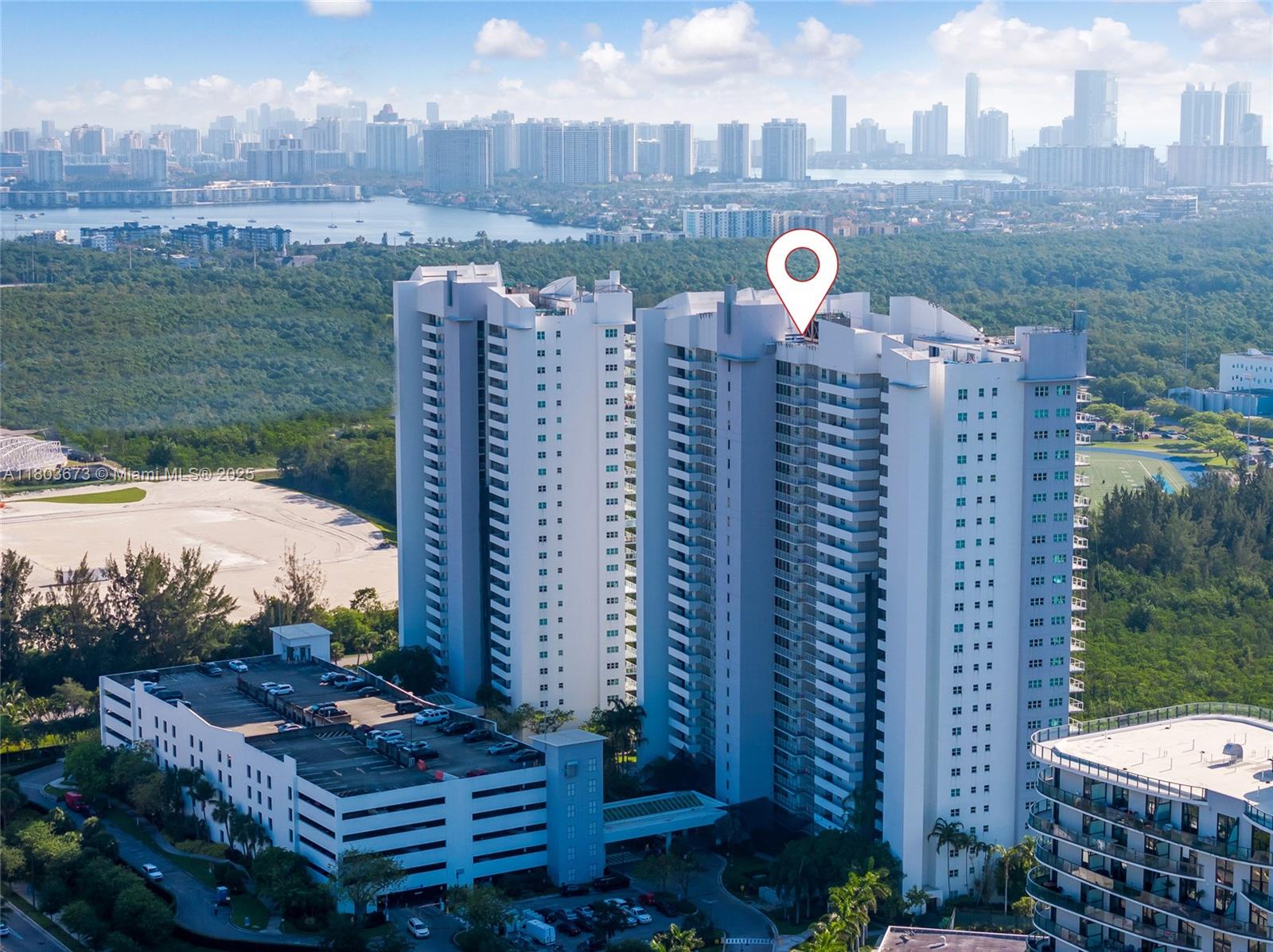 THE OAKS I CONDO - Residential