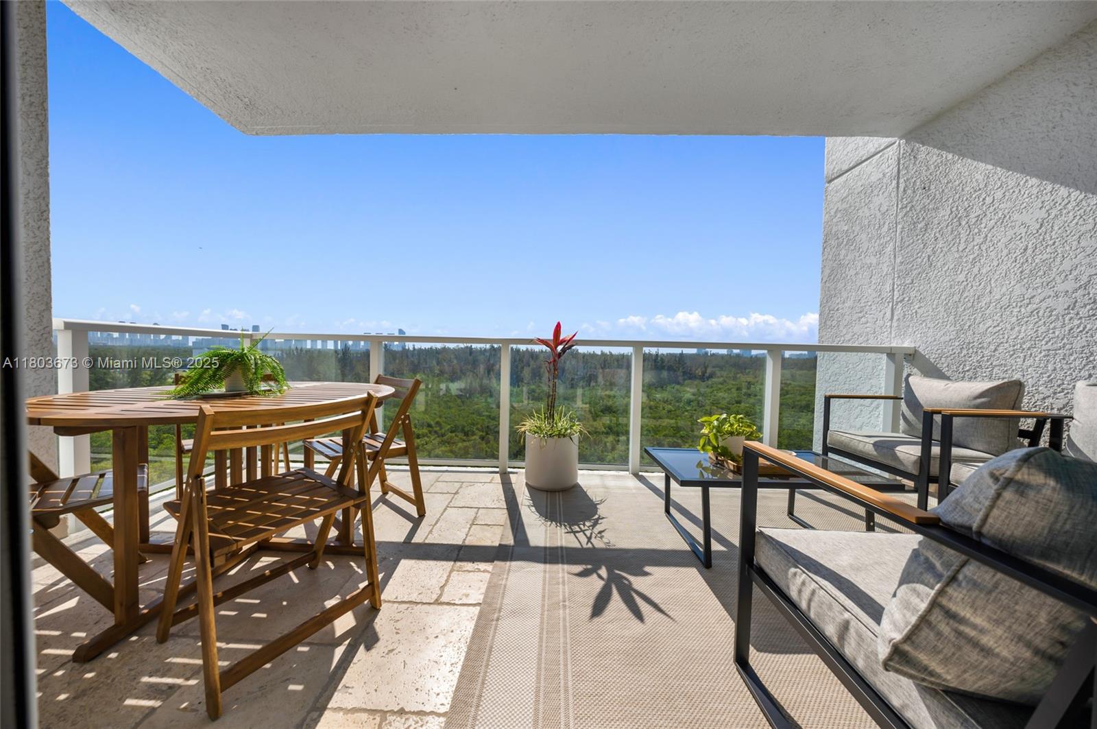 THE OAKS I CONDO - Residential