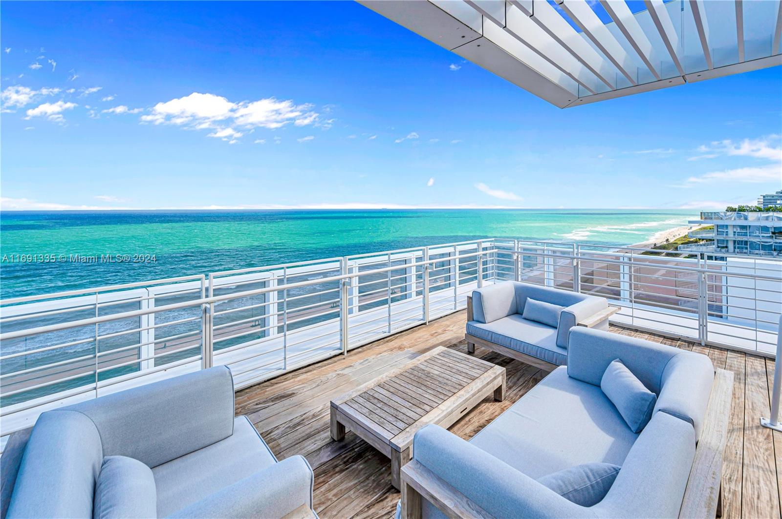 SURF CLUB CONDO - Residential