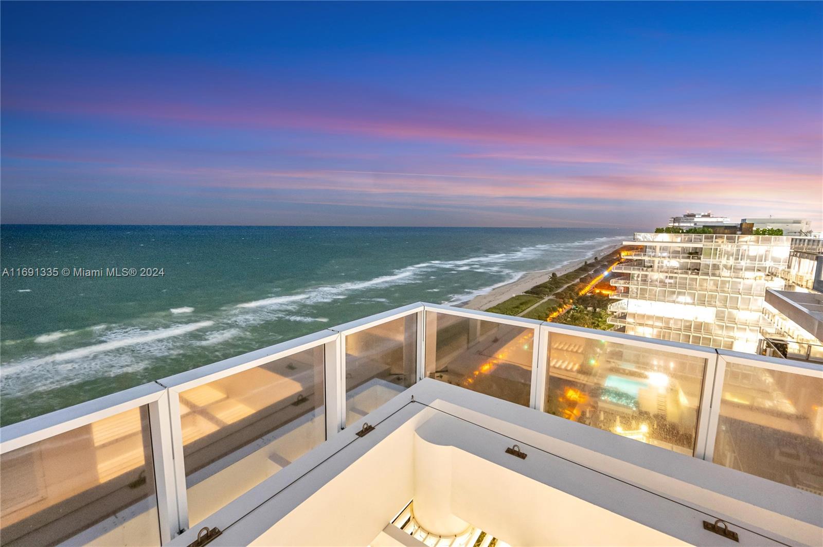 SURF CLUB CONDO - Residential