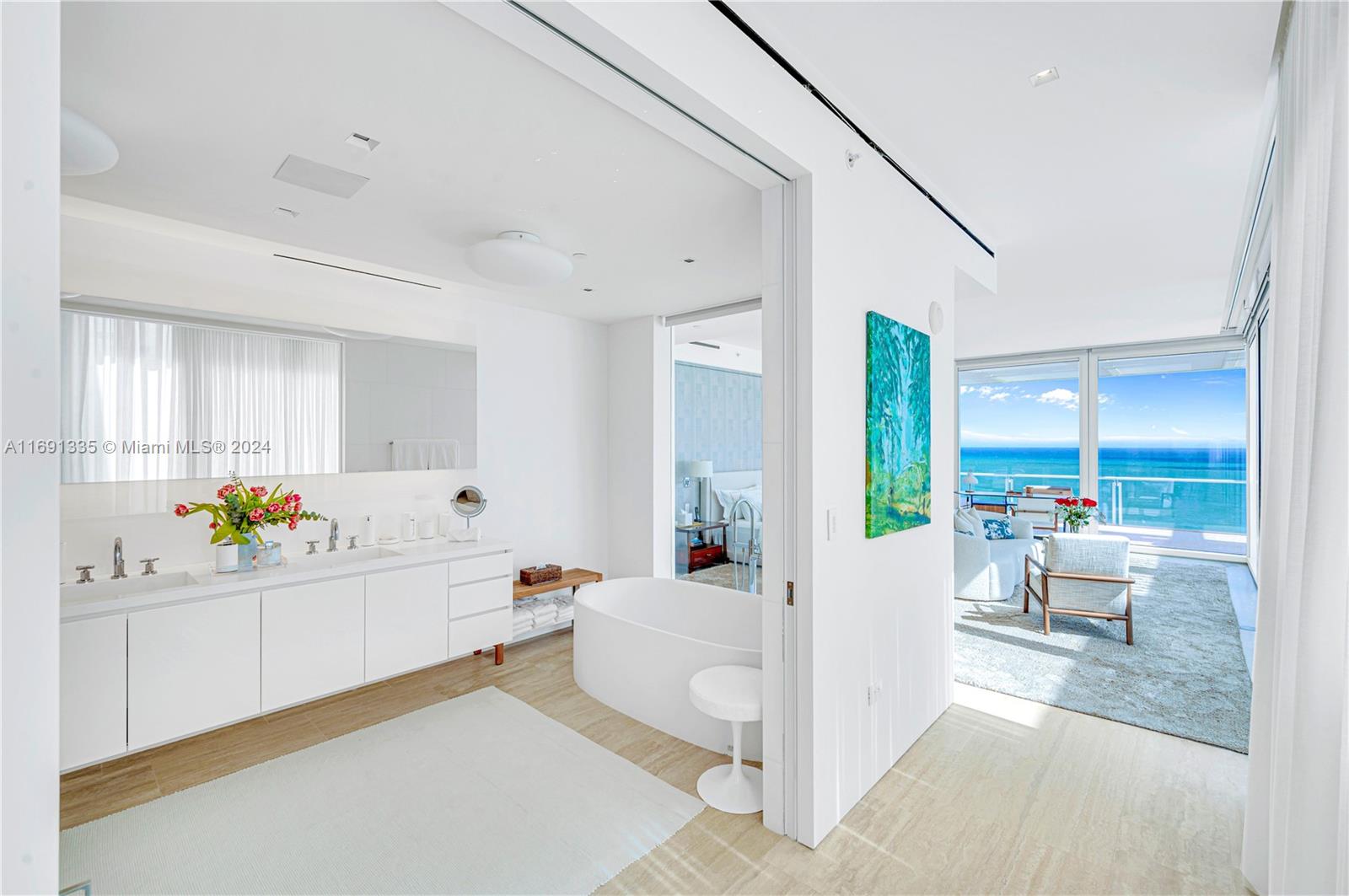 SURF CLUB CONDO - Residential
