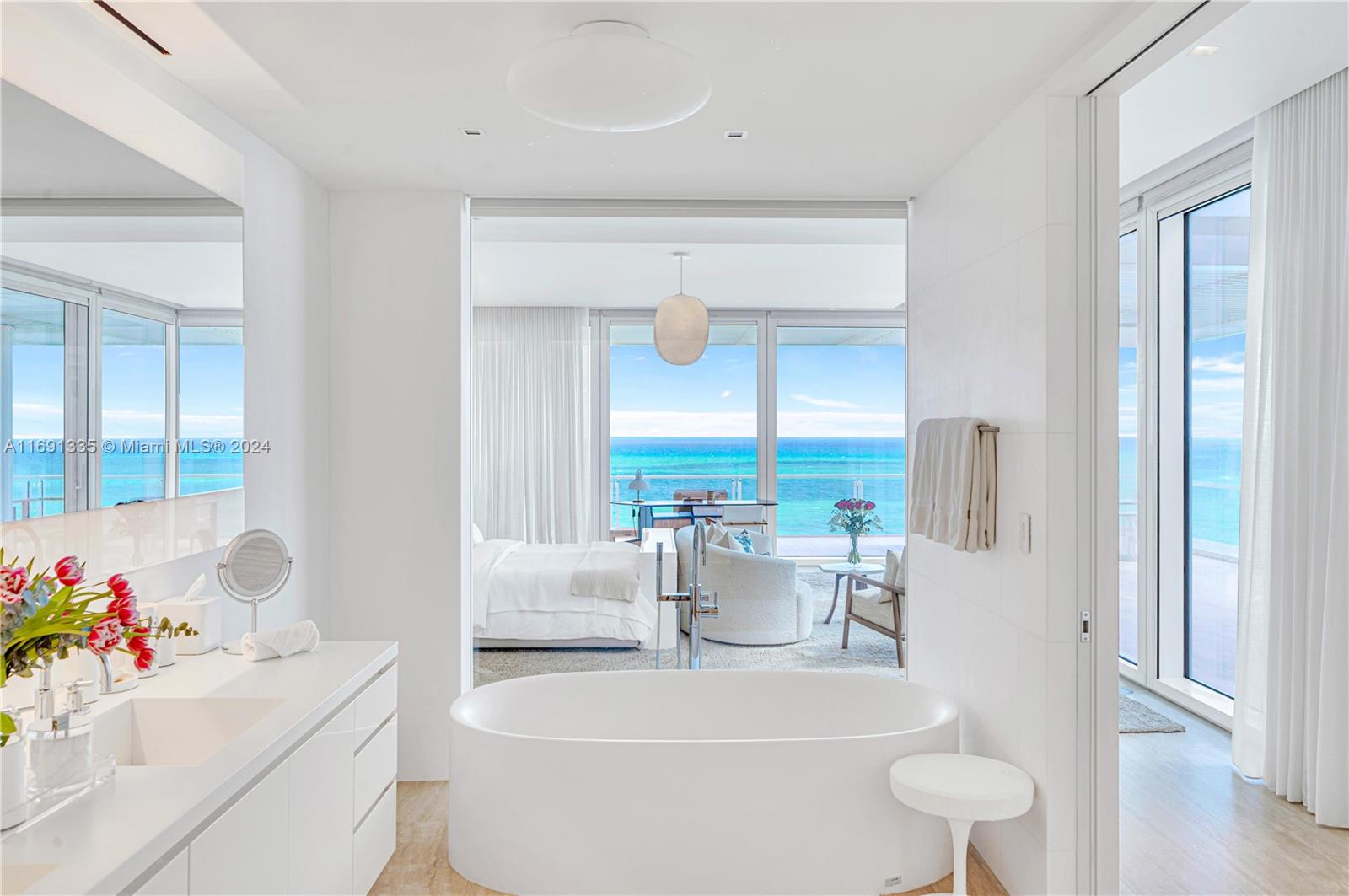 SURF CLUB CONDO - Residential