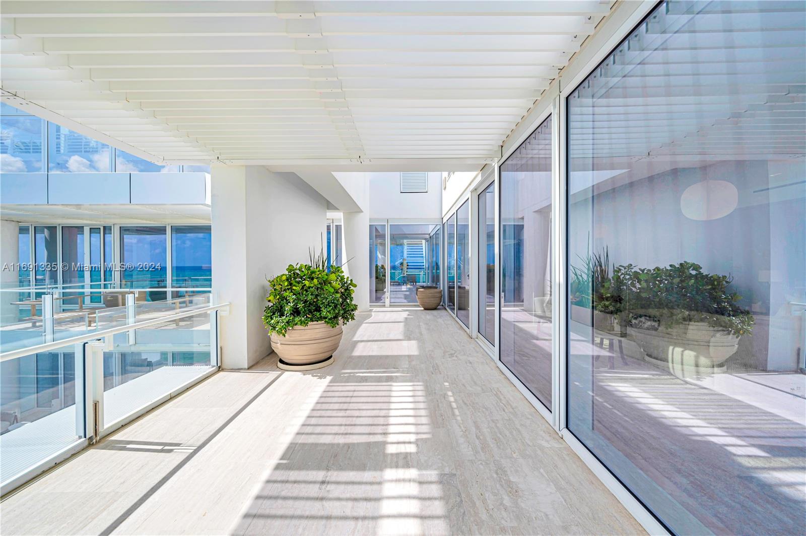 SURF CLUB CONDO - Residential