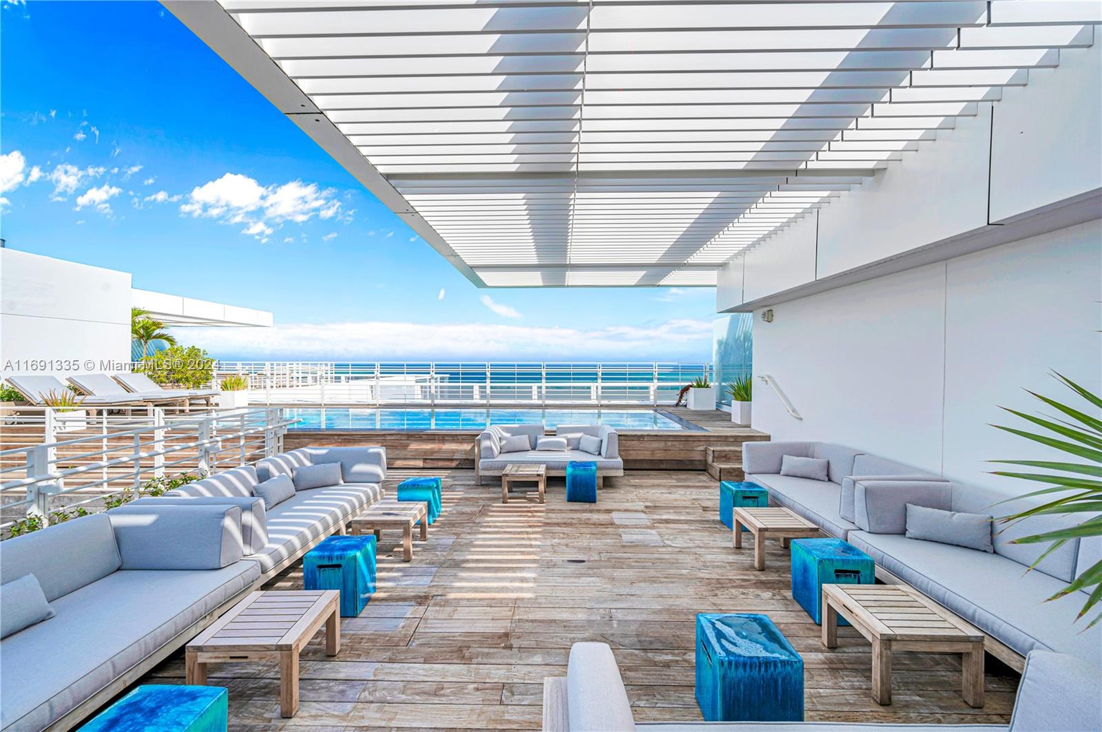 SURF CLUB CONDO - Residential