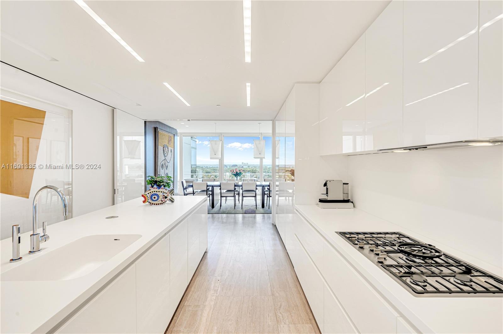 SURF CLUB CONDO - Residential