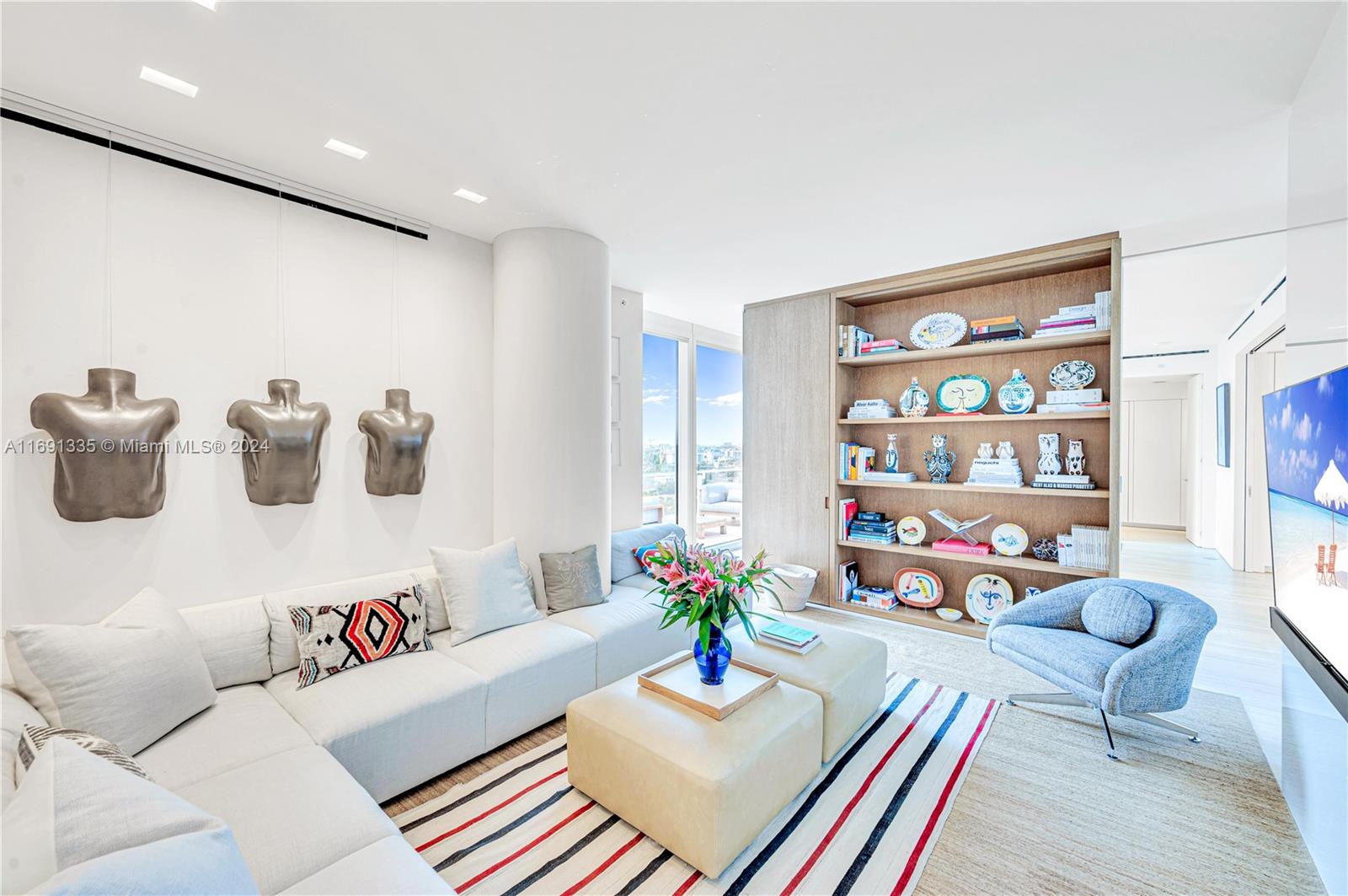 SURF CLUB CONDO - Residential