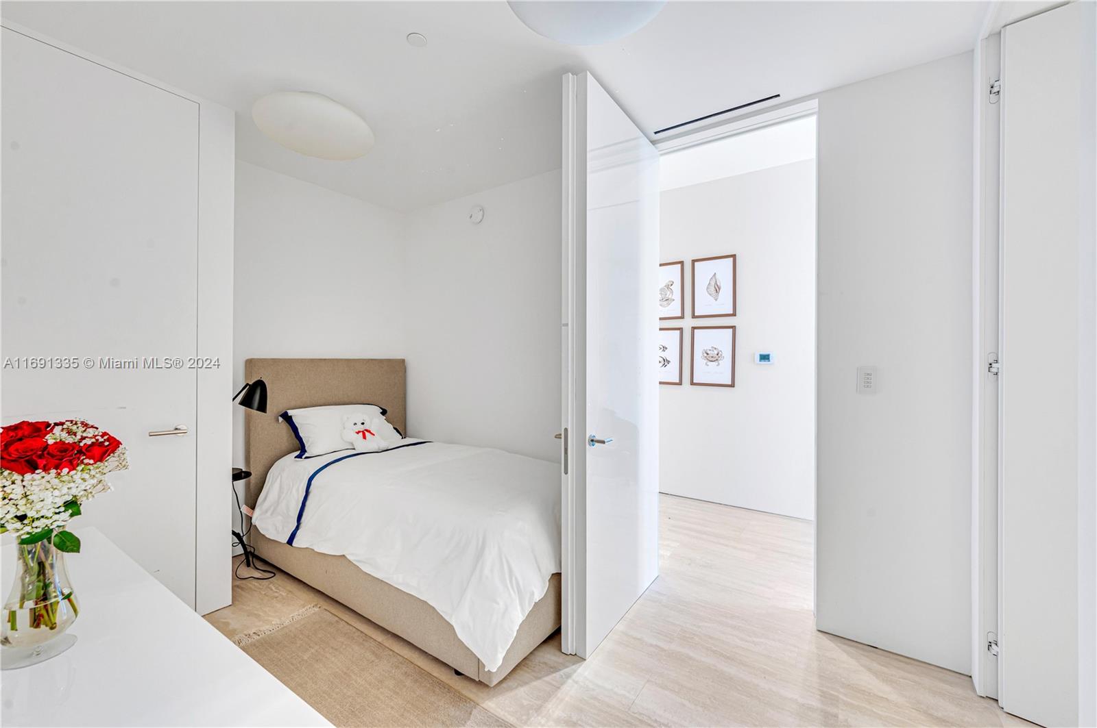 SURF CLUB CONDO - Residential