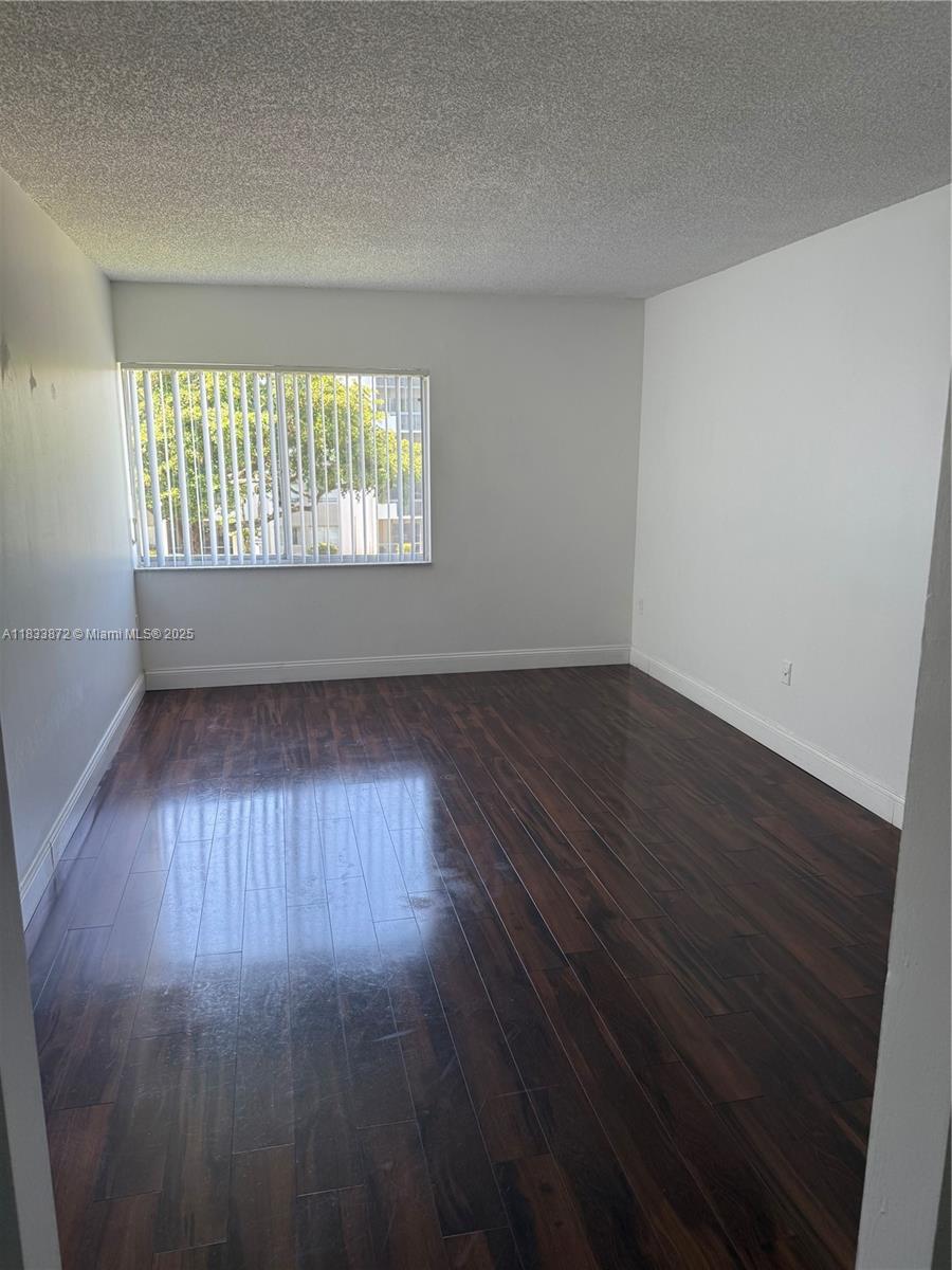 731 N Pine Island Rd 306