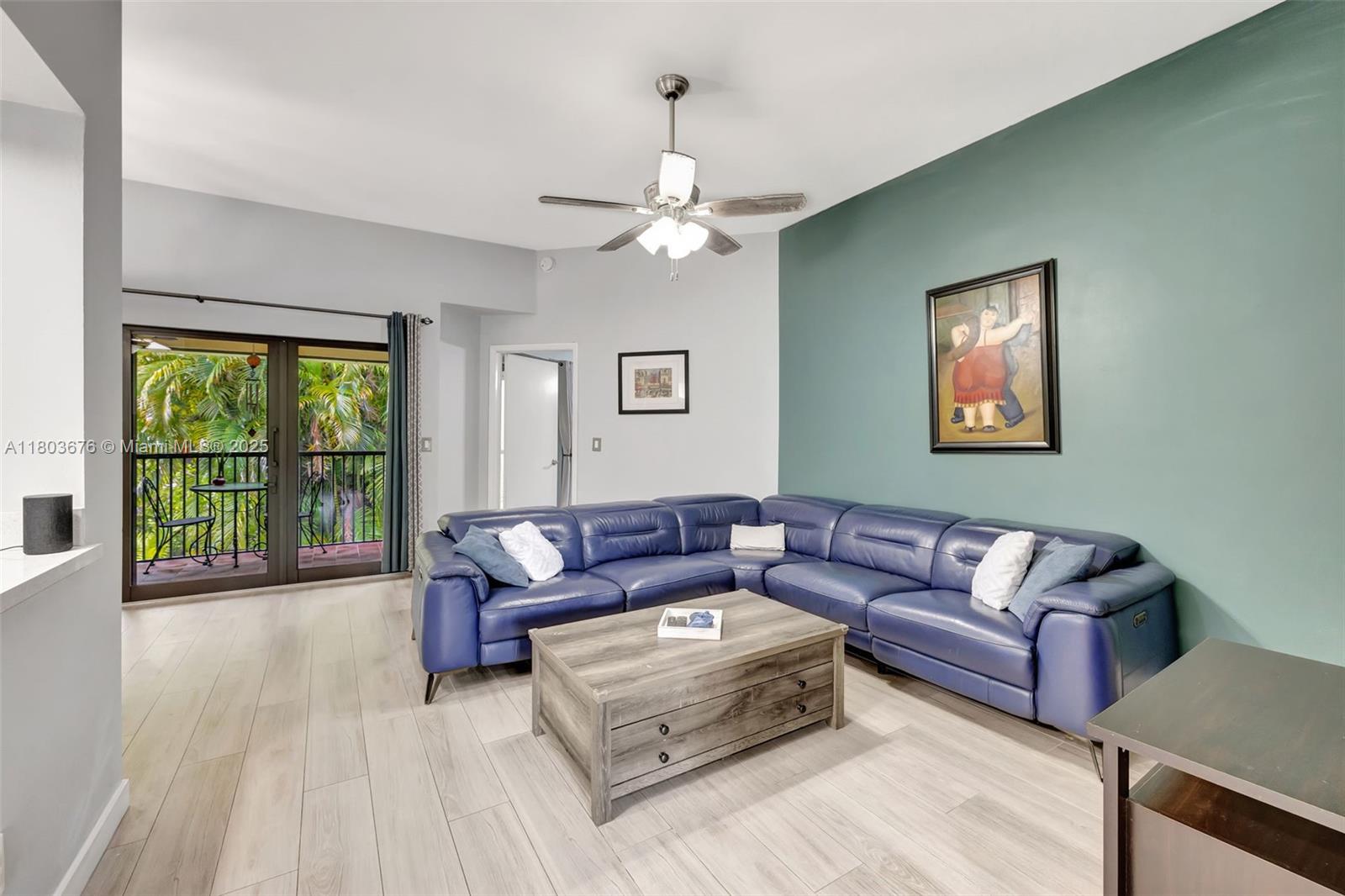 8043 NW 15th Mnr 8043