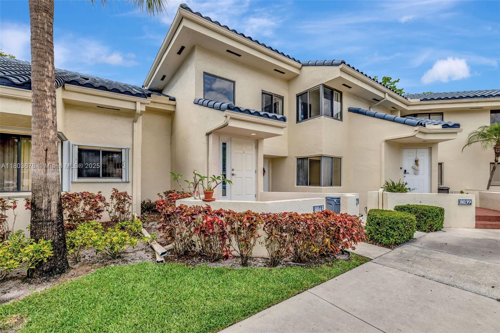 8043 NW 15th Mnr 8043