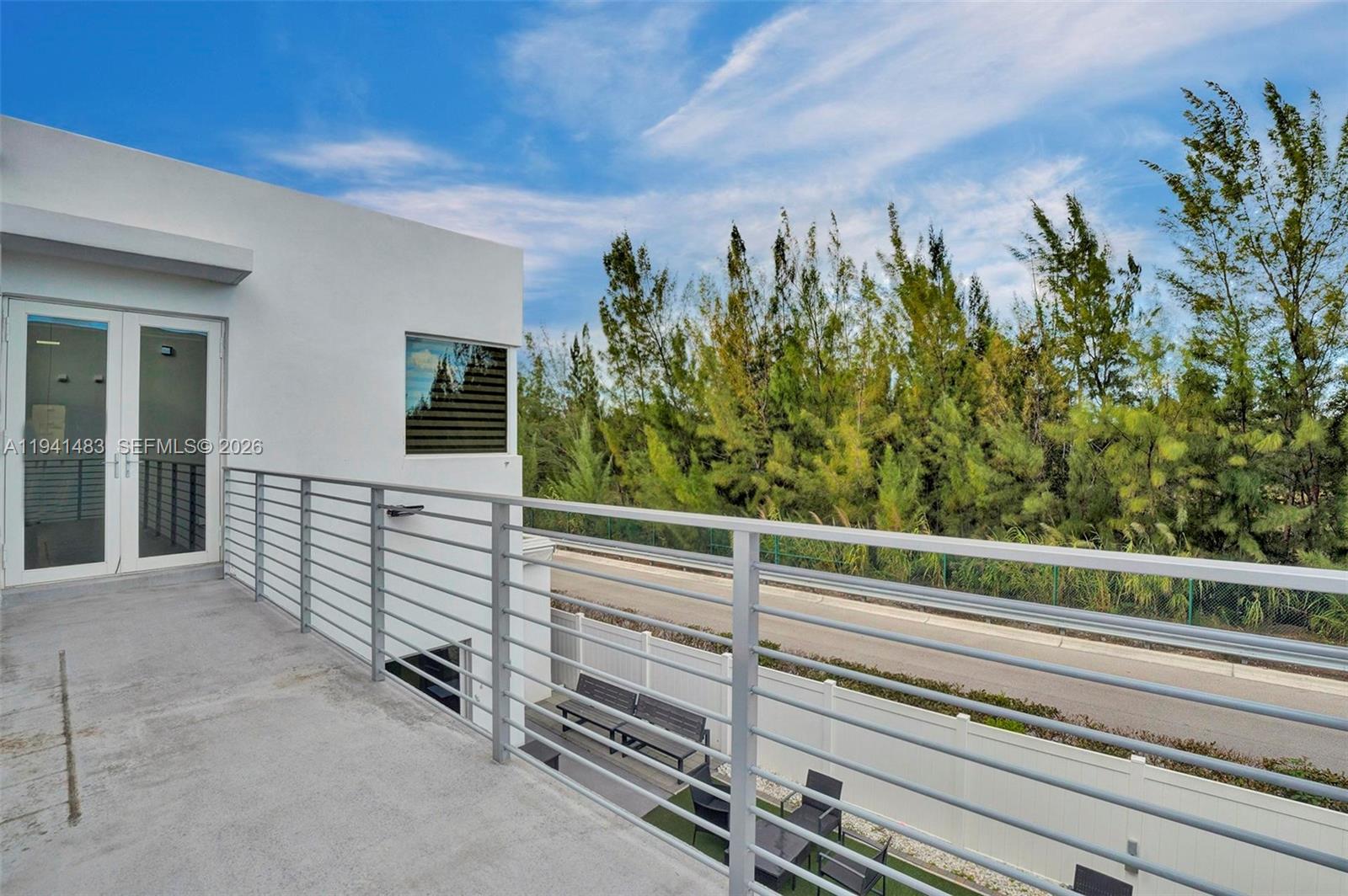 DORAL COMMONS RESIDENTIAL - Residential