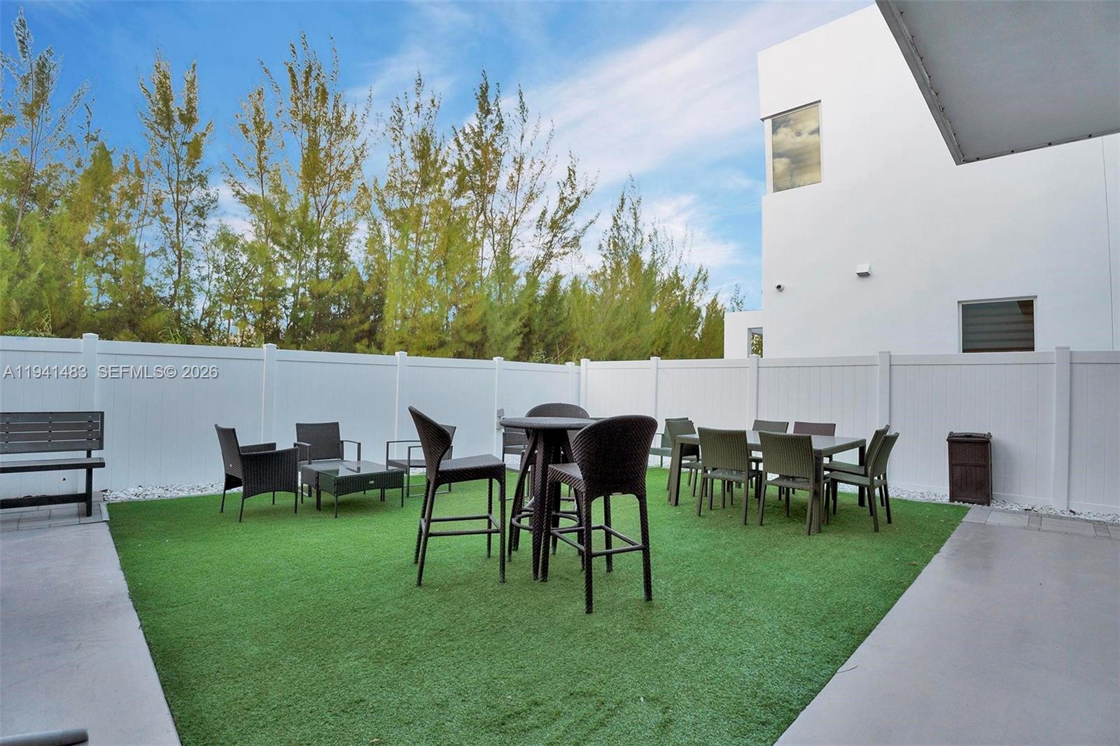 DORAL COMMONS RESIDENTIAL - Residential