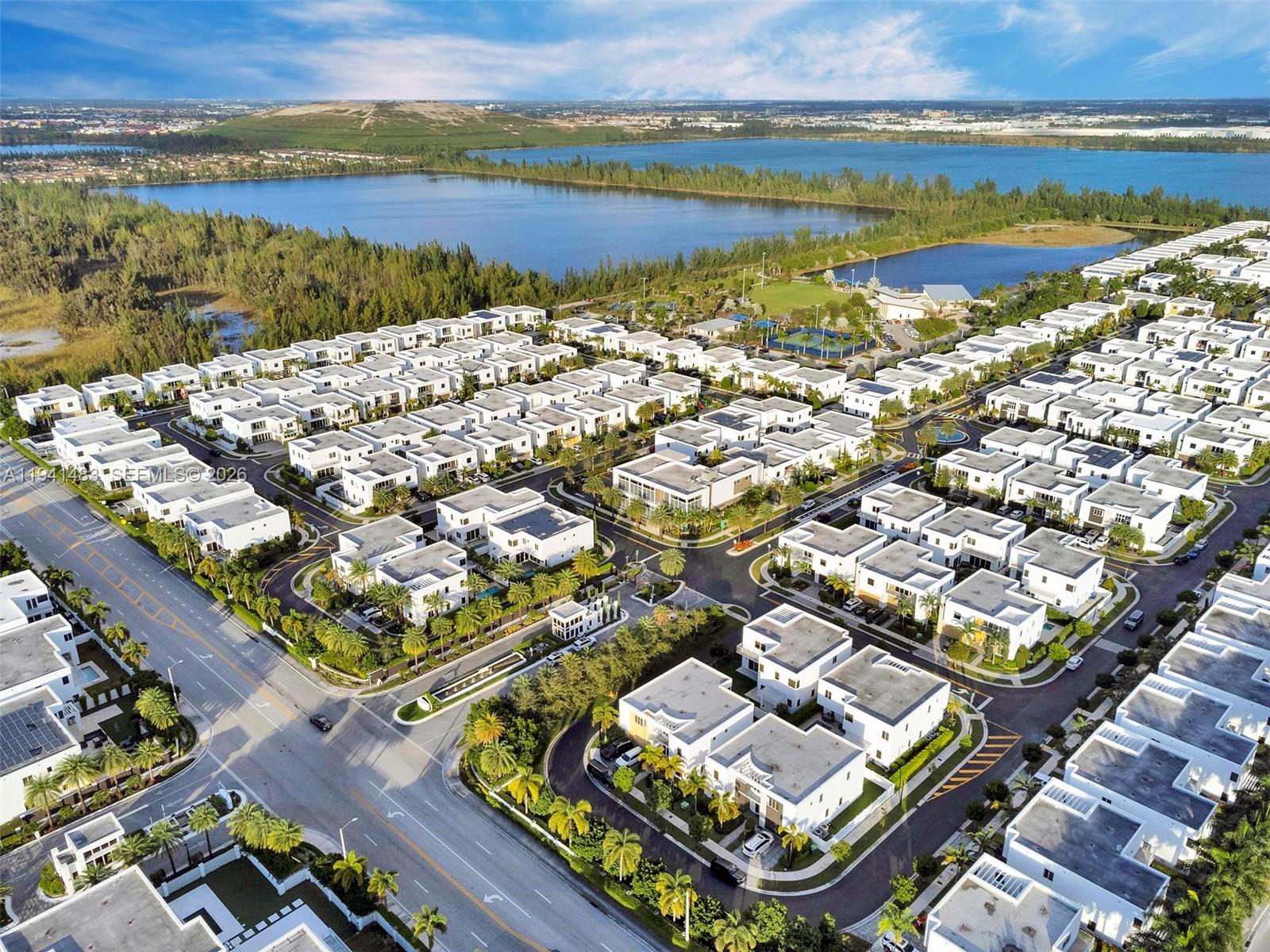 DORAL COMMONS RESIDENTIAL - Residential