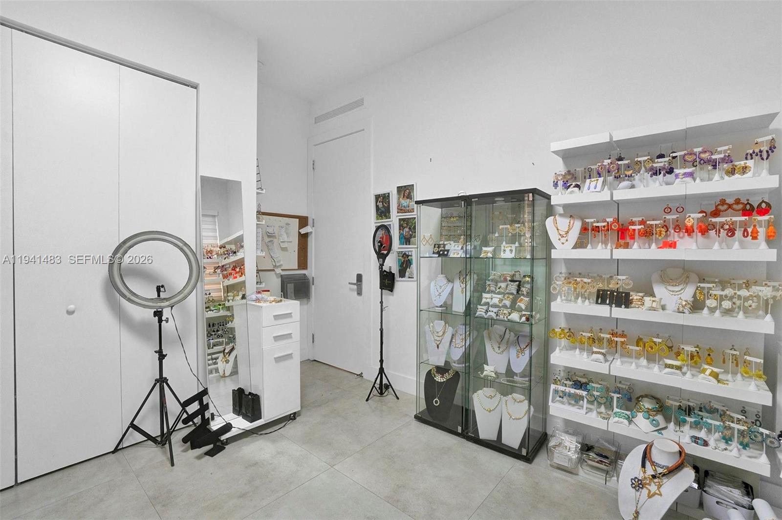 DORAL COMMONS RESIDENTIAL - Residential