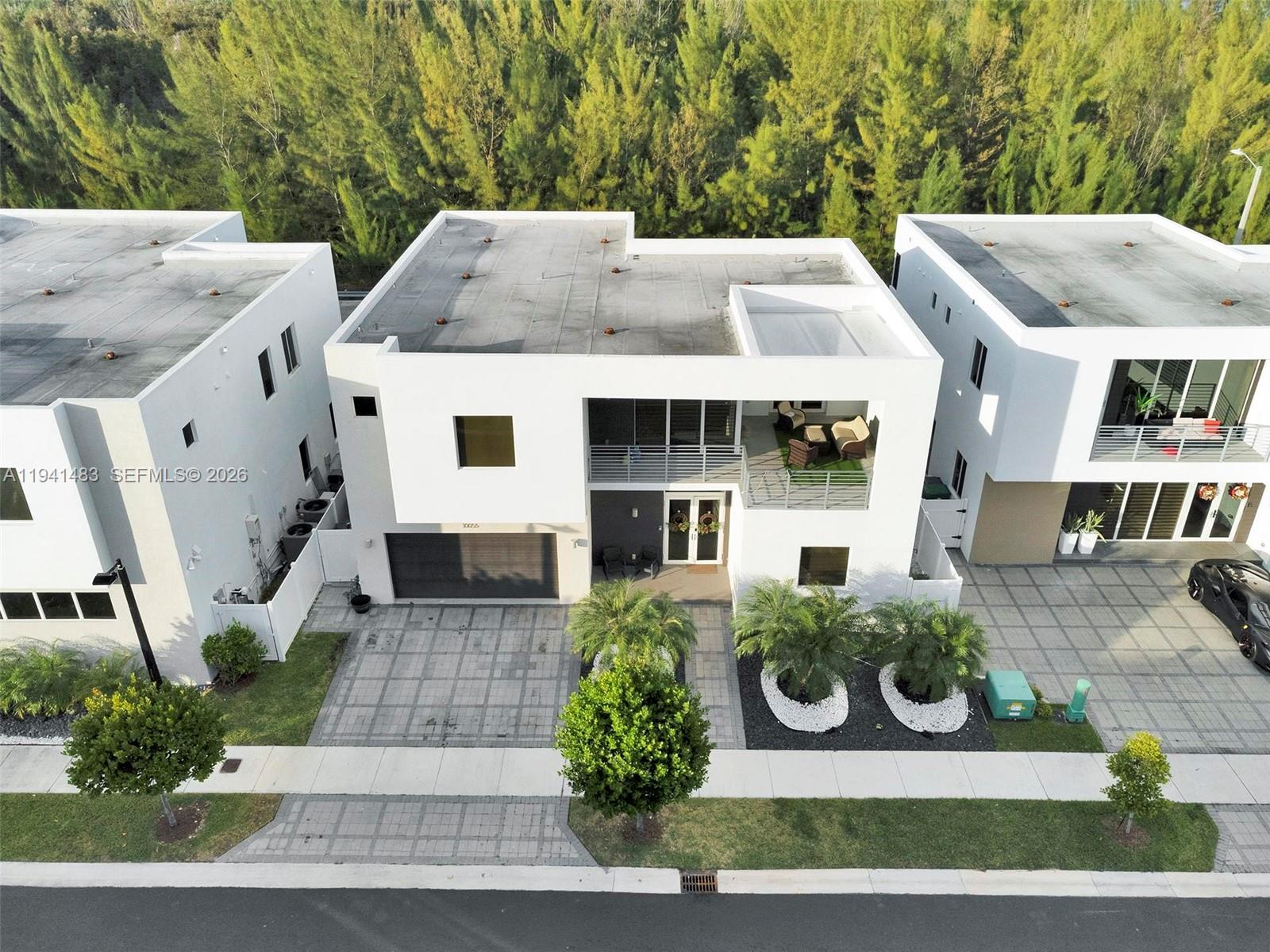 DORAL COMMONS RESIDENTIAL - Residential