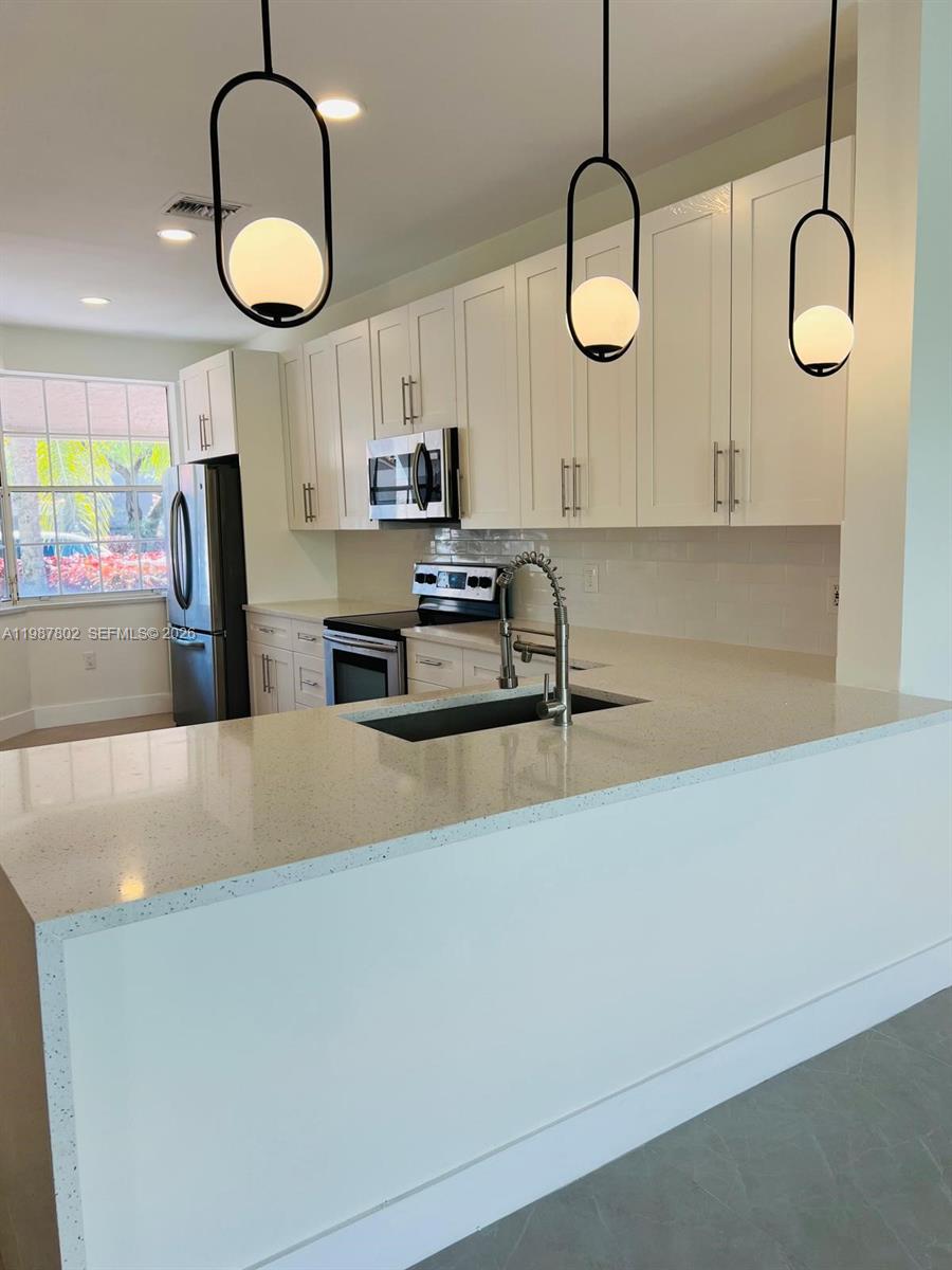 MISSION BAY PAR F PH 1 - Residential Lease