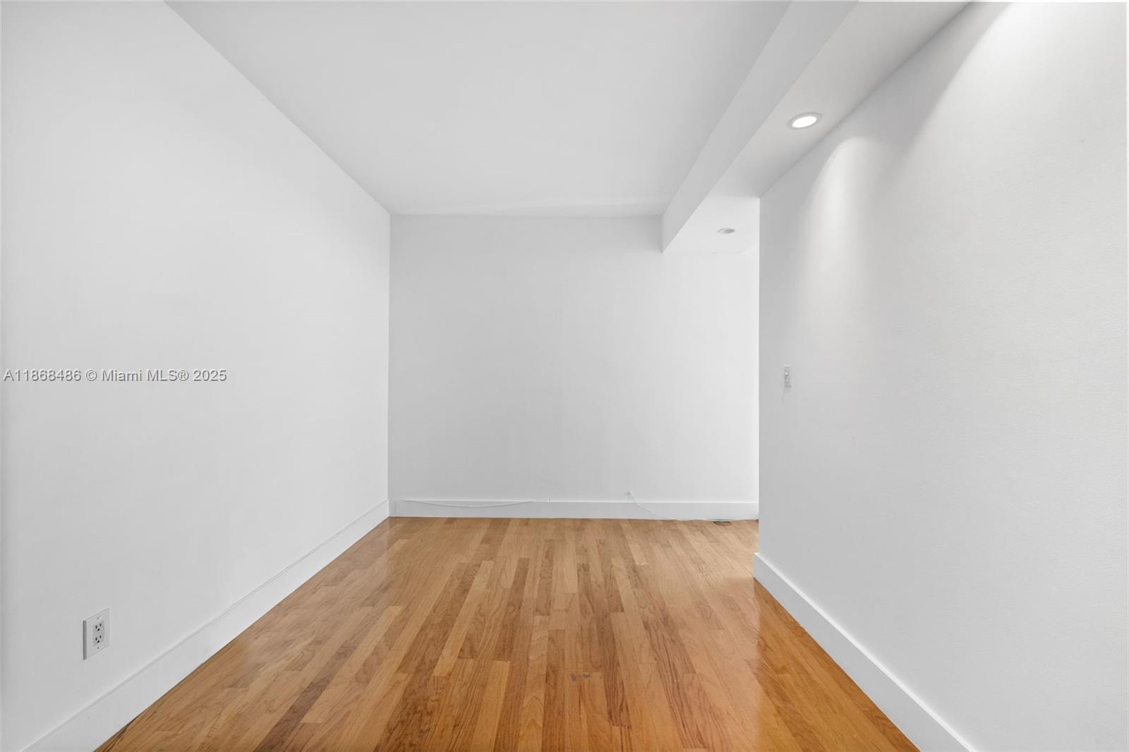 BRISTOL TOWER CONDO - Residential Lease