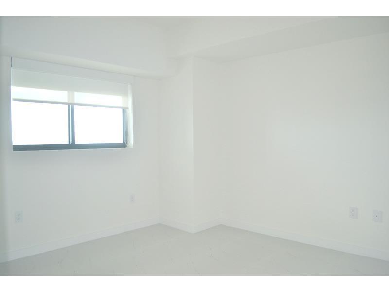 ICON BAY - Residential Lease