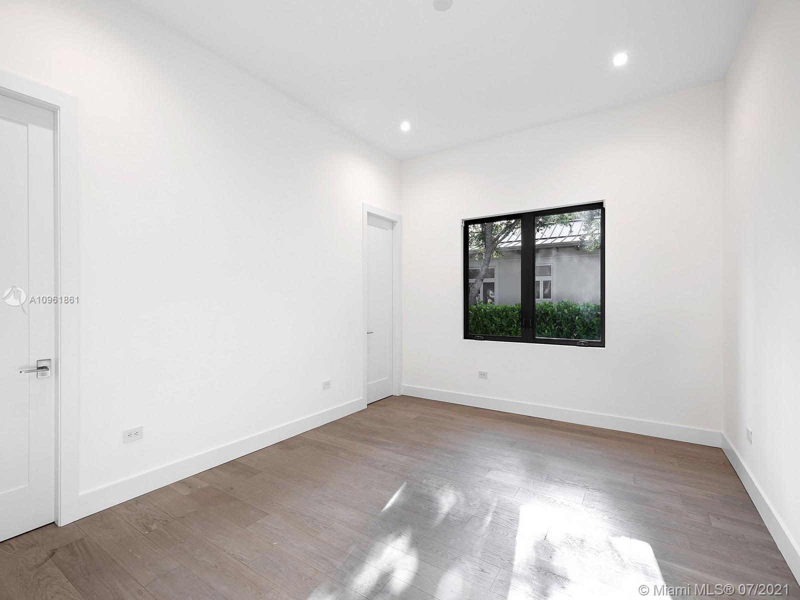 MC ALLISTER ACRES - Residential