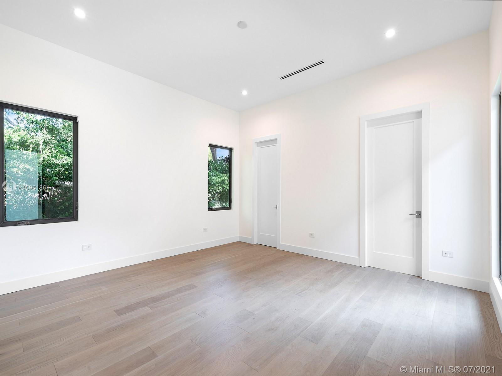 MC ALLISTER ACRES - Residential