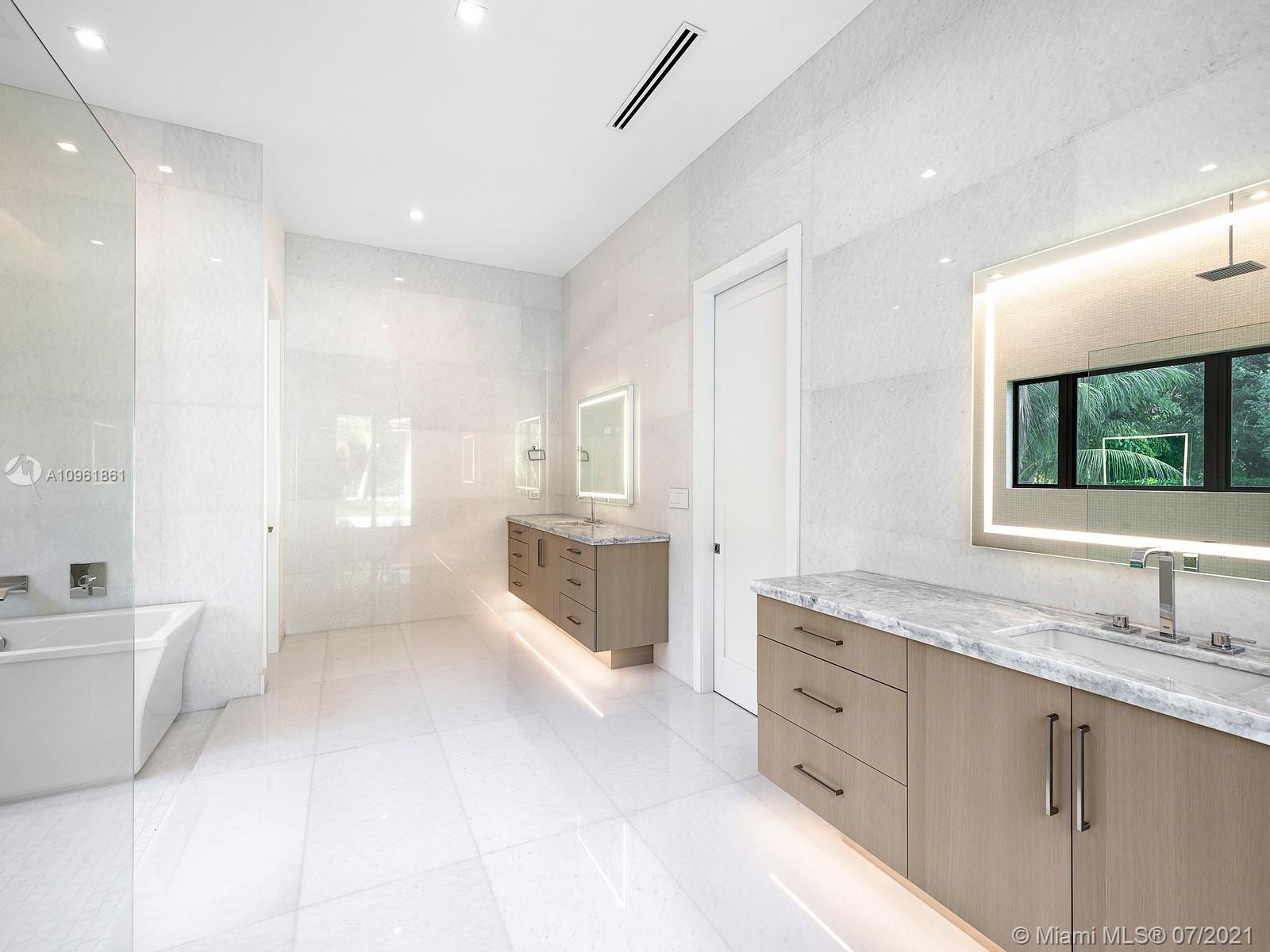 MC ALLISTER ACRES - Residential