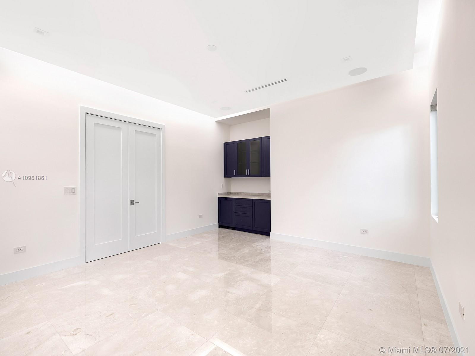 MC ALLISTER ACRES - Residential