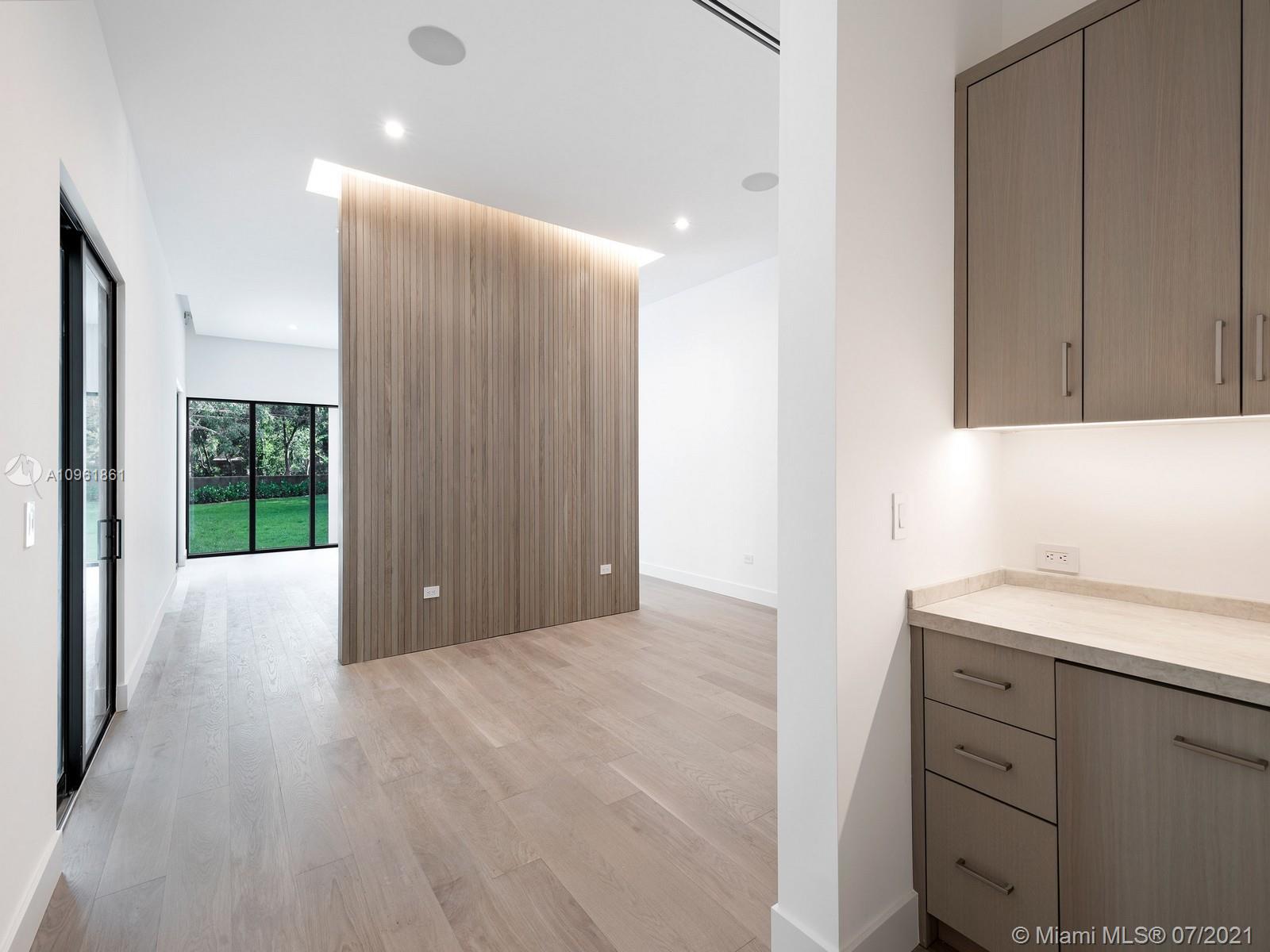 MC ALLISTER ACRES - Residential