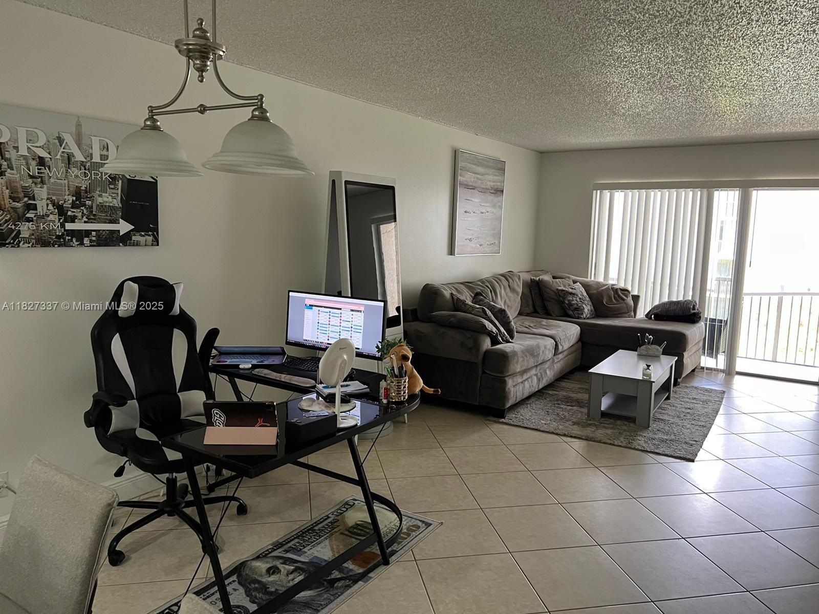 SHERWOOD SQUARE CONDOMINI - Residential Lease