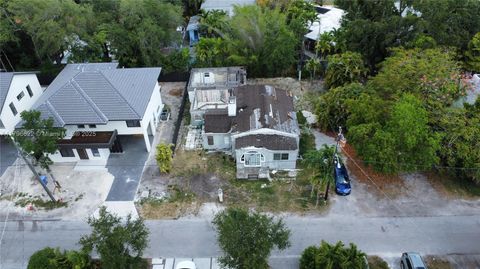 751 NE 70th St Miami FL 33138