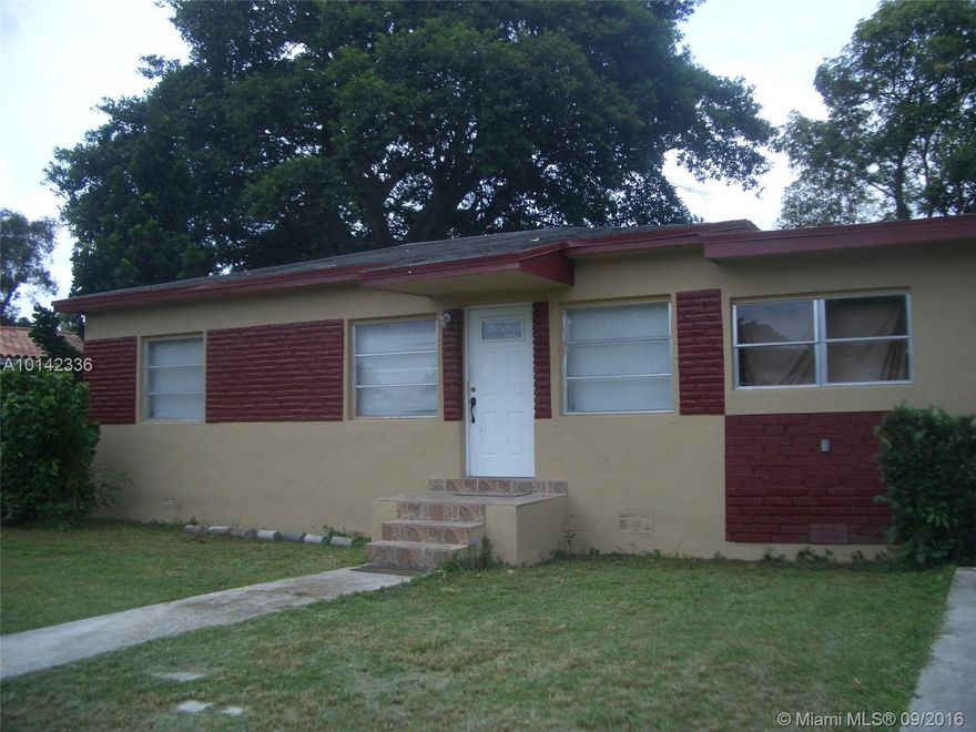 SUPER LARGE 3 BEDROOM, 2 BATH SINGLE FAMILY HOME IN WONDERFUL BISCAYNE GARDENS.  HOME FEATURES STAINLESS STEEL KITCHEN APPLIANCES AND STACKED WASHER AND DRYER.  THIS BEAUTY HAS MANY UPGRADES AND THE INTERIOR IS BATHED IN TASTEFUL EARTH TONES.  YOUR GOOD REFERENCES WILL MOVE YOU RIGHT IN, SO JUST BRING YOUR TOOTHBRUSH AND CONSIDER YOURSELF HOME!!!  THERE IS A $38 PER ADULT BACKGROUND CHECK FEE.